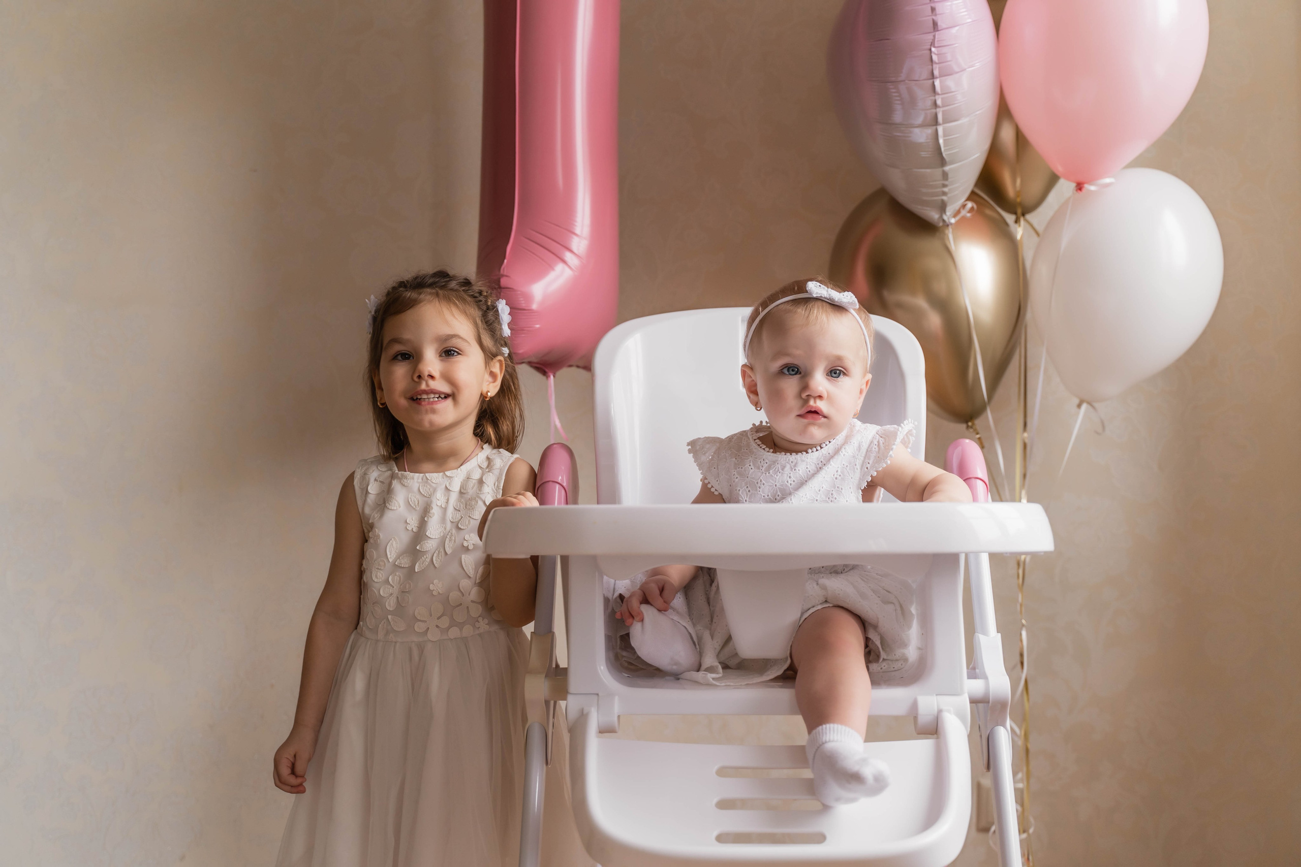 Святкування 1-го дня народження вдома. Family photographer in Kiev Natalia Shkavron