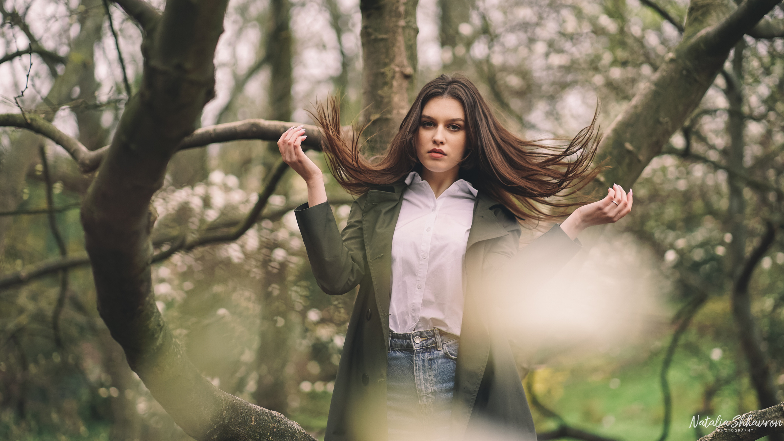 Весняна фотосесія в магноліях. Сімейний фотограф Київ Наталія Шкаврон