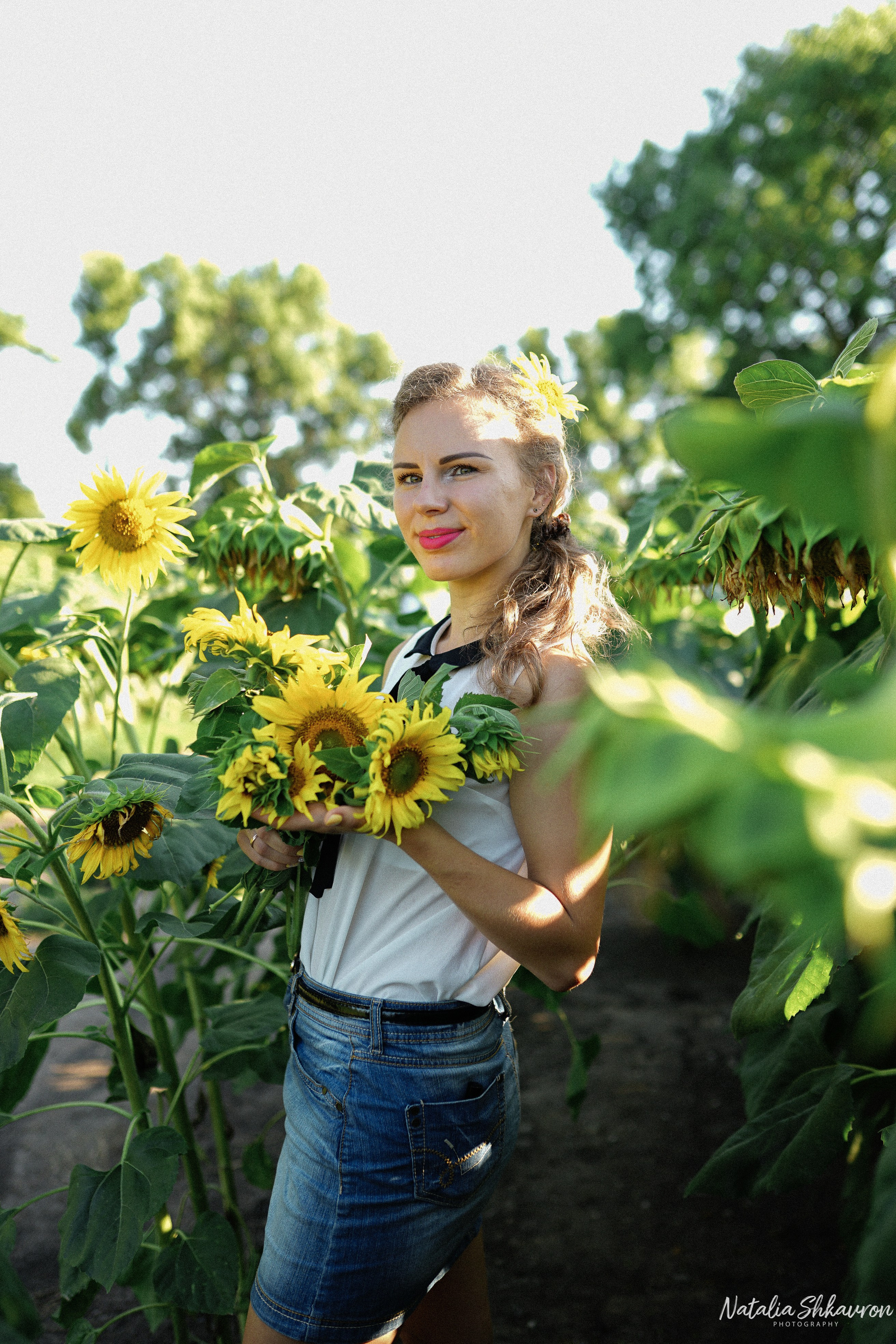 Сімейна фотосесія з кавунами. Family photographer in Kiev Natalia Shkavron