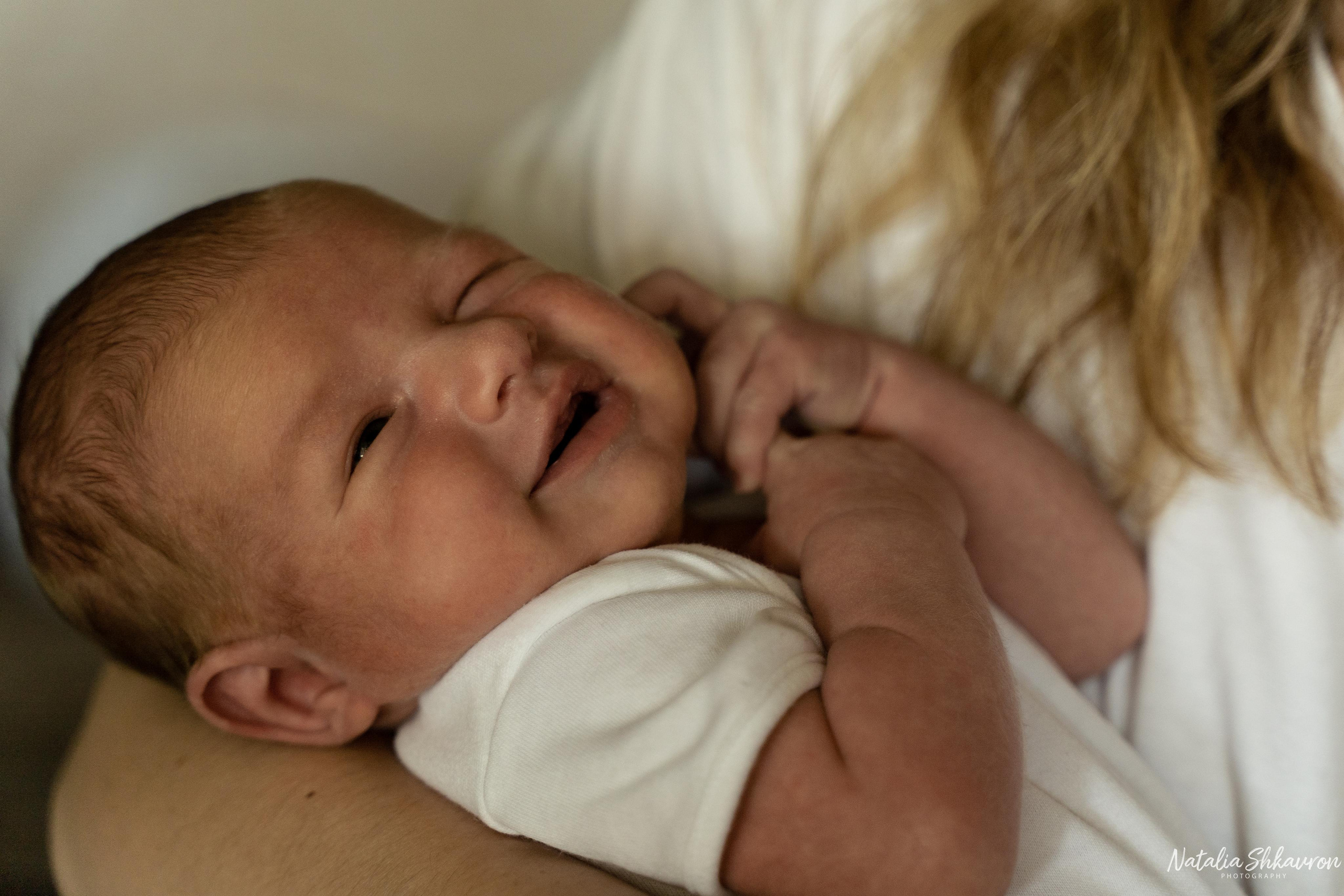 Домашня фотосесія новонародженого. Family photographer in Kiev Natalia Shkavron