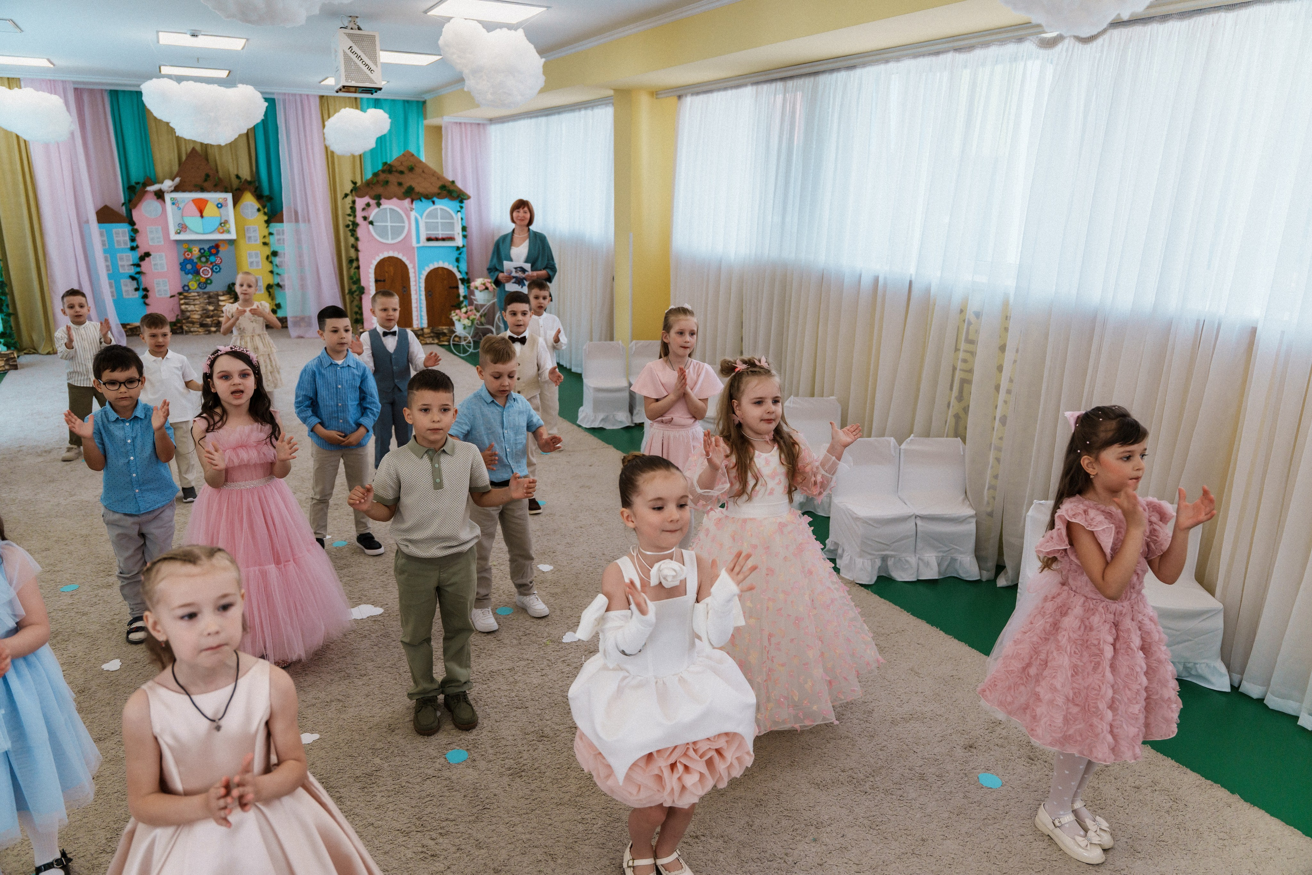 Випускний у садку. Сімейний фотограф Київ Наталія Шкаврон
