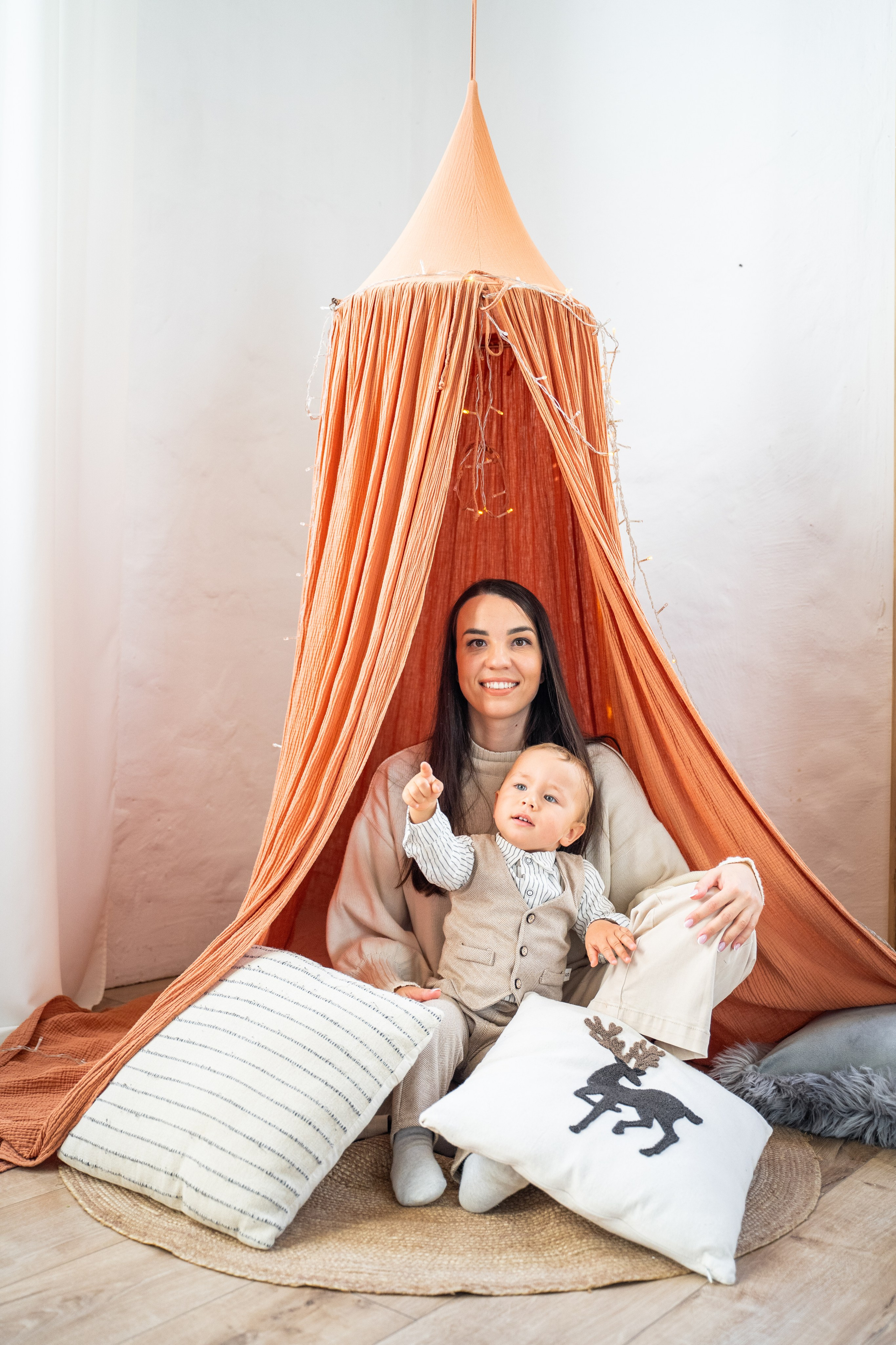 новорічна фотосесія київ, сімейний фотогра київ, фотограф київ, фотограф білогородка, фотограф вишневе, фотосесія в студії, новорінча фотосесія в студії,  київ фотограф, сімейний фотограф Гатне фотограф, тарасівка фотограф, 