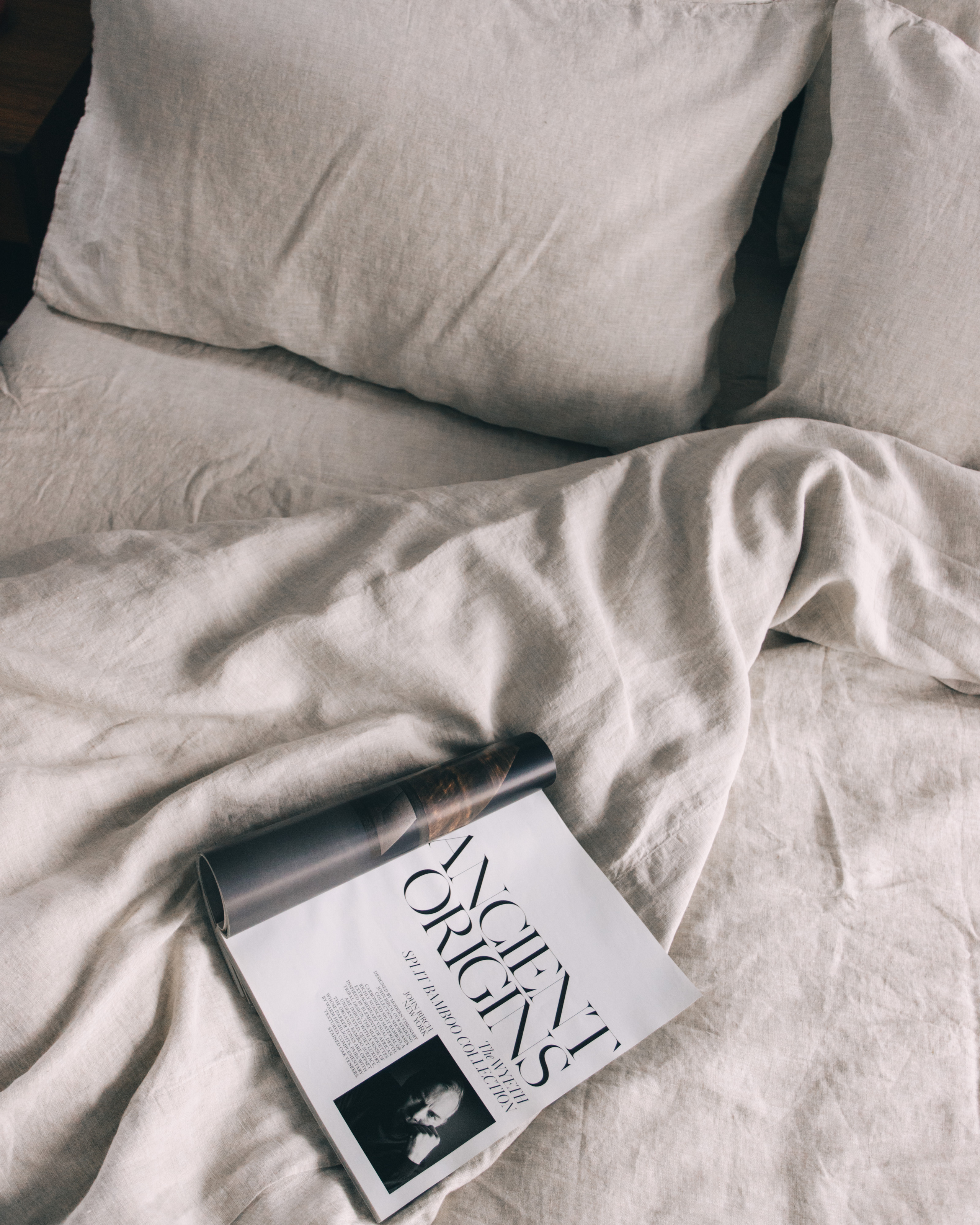 Linen bedding. Your photographer Alina Shi