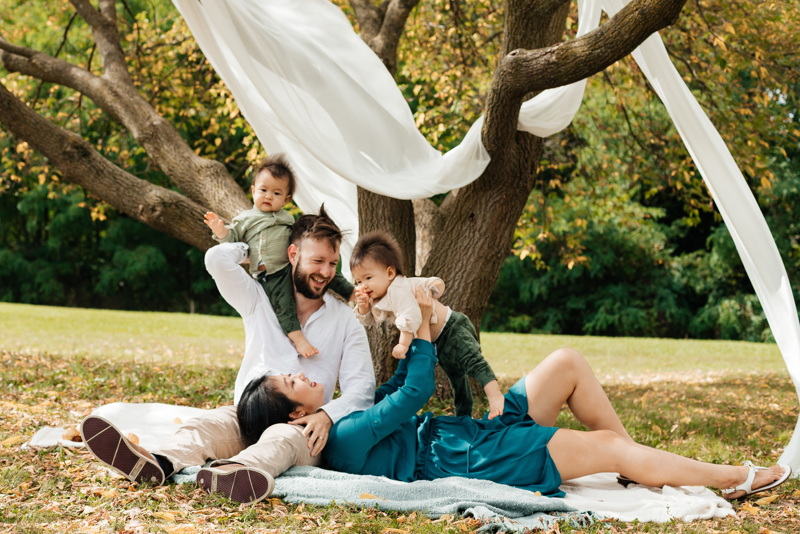 Photoshoot with twins. Ваш фотограф Алина Ши