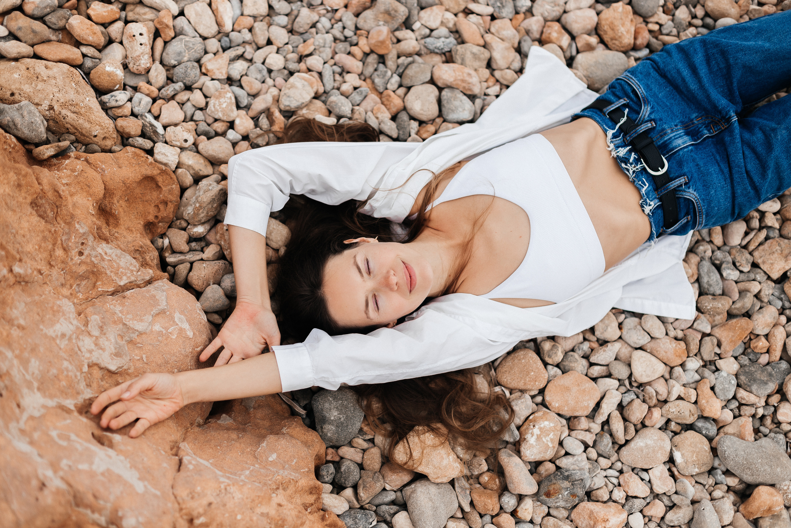 Walk on the beach. Your photographer Alina Shi