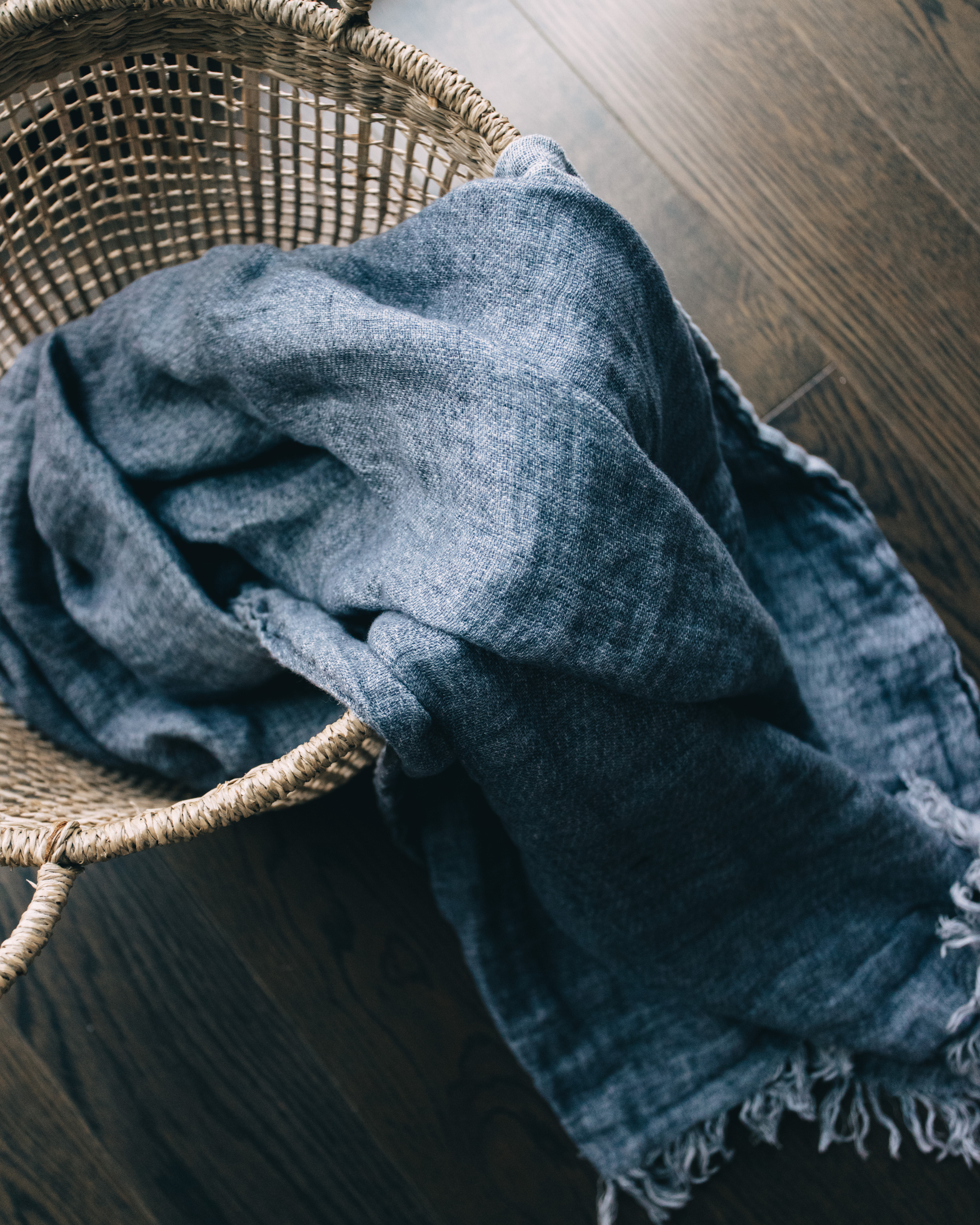 Linen bedding. Your photographer Alina Shi