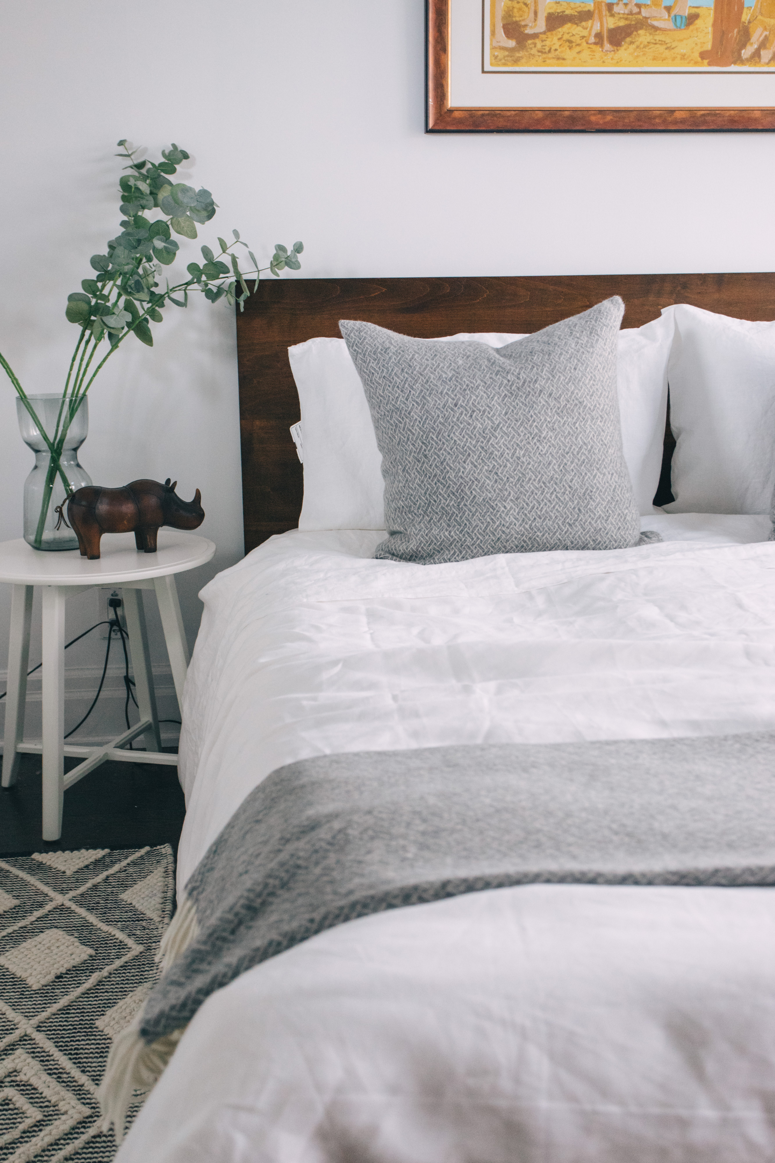 Linen bedding. Your photographer Alina Shi