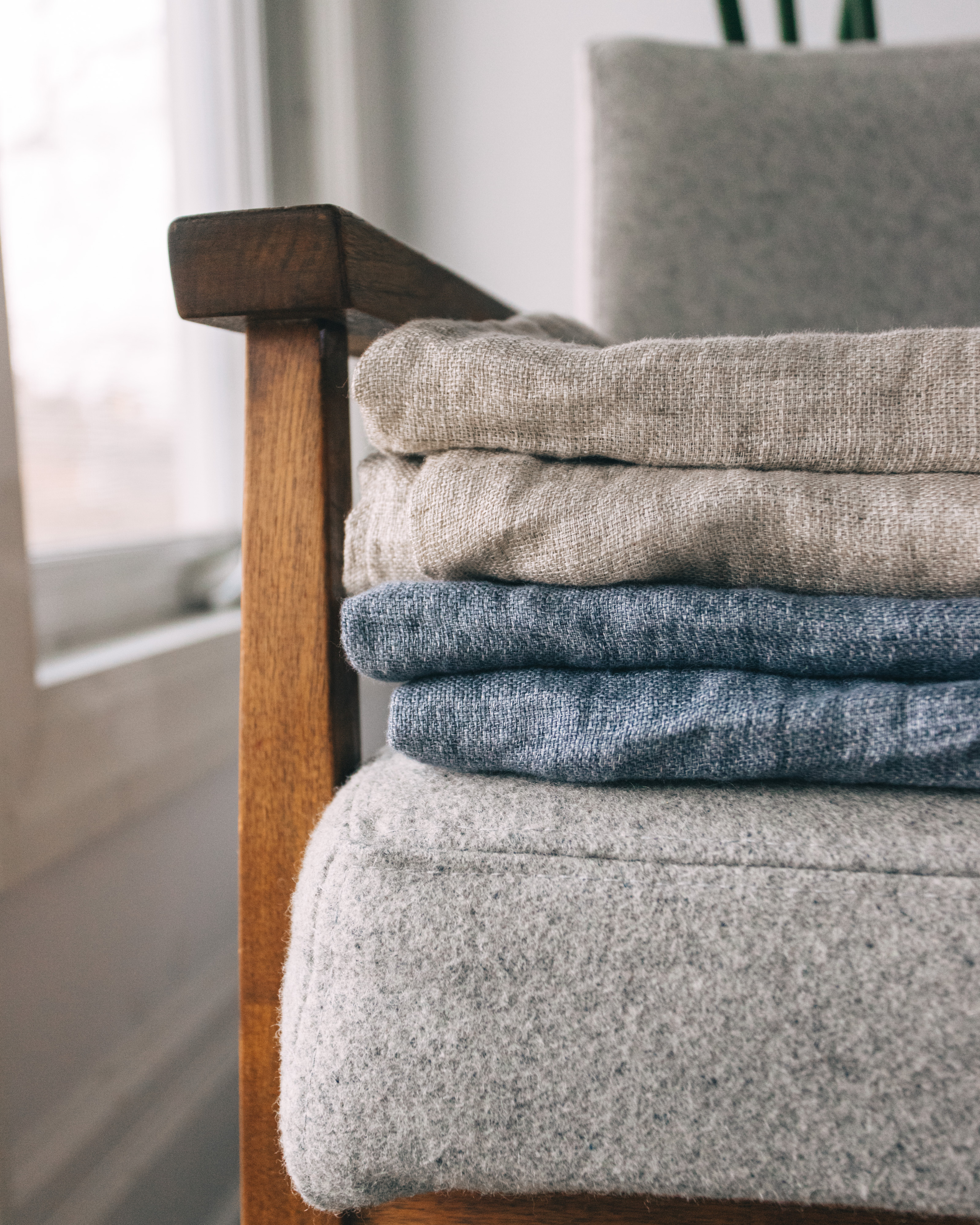 Linen bedding. Your photographer Alina Shi