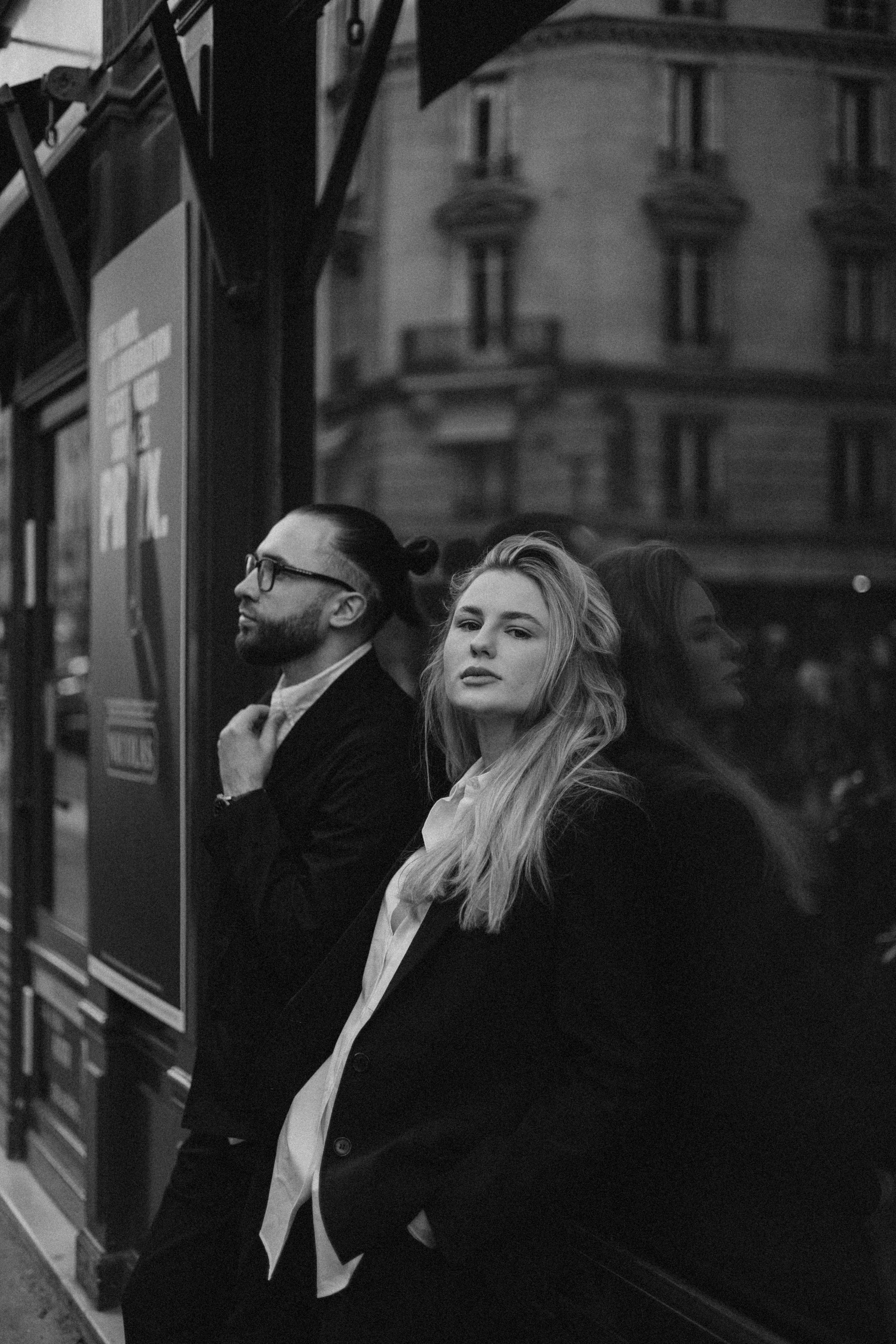 Cinematic couple photographer. Photographer in Paris