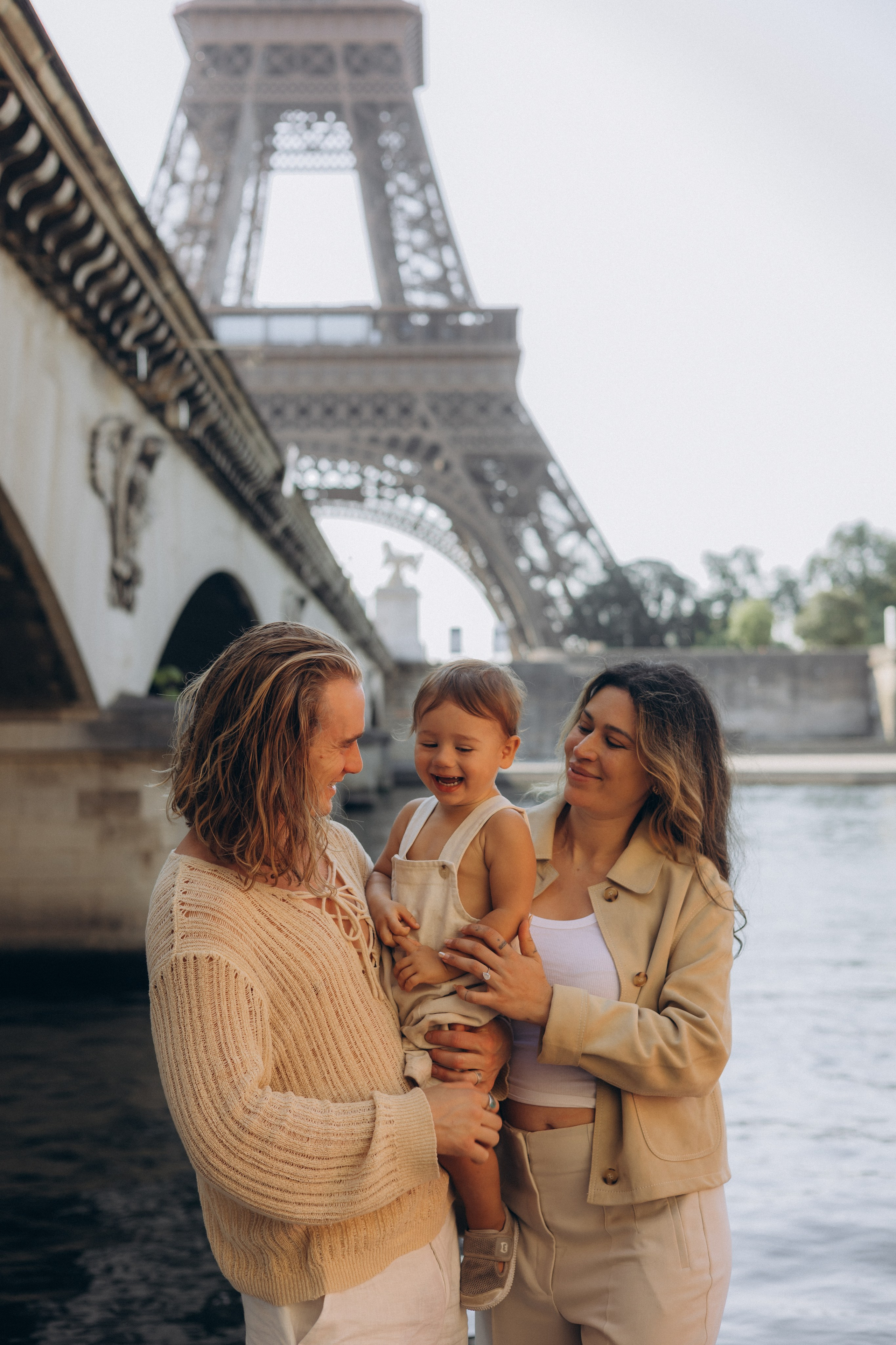 Paris Family photography. Photographer in Paris