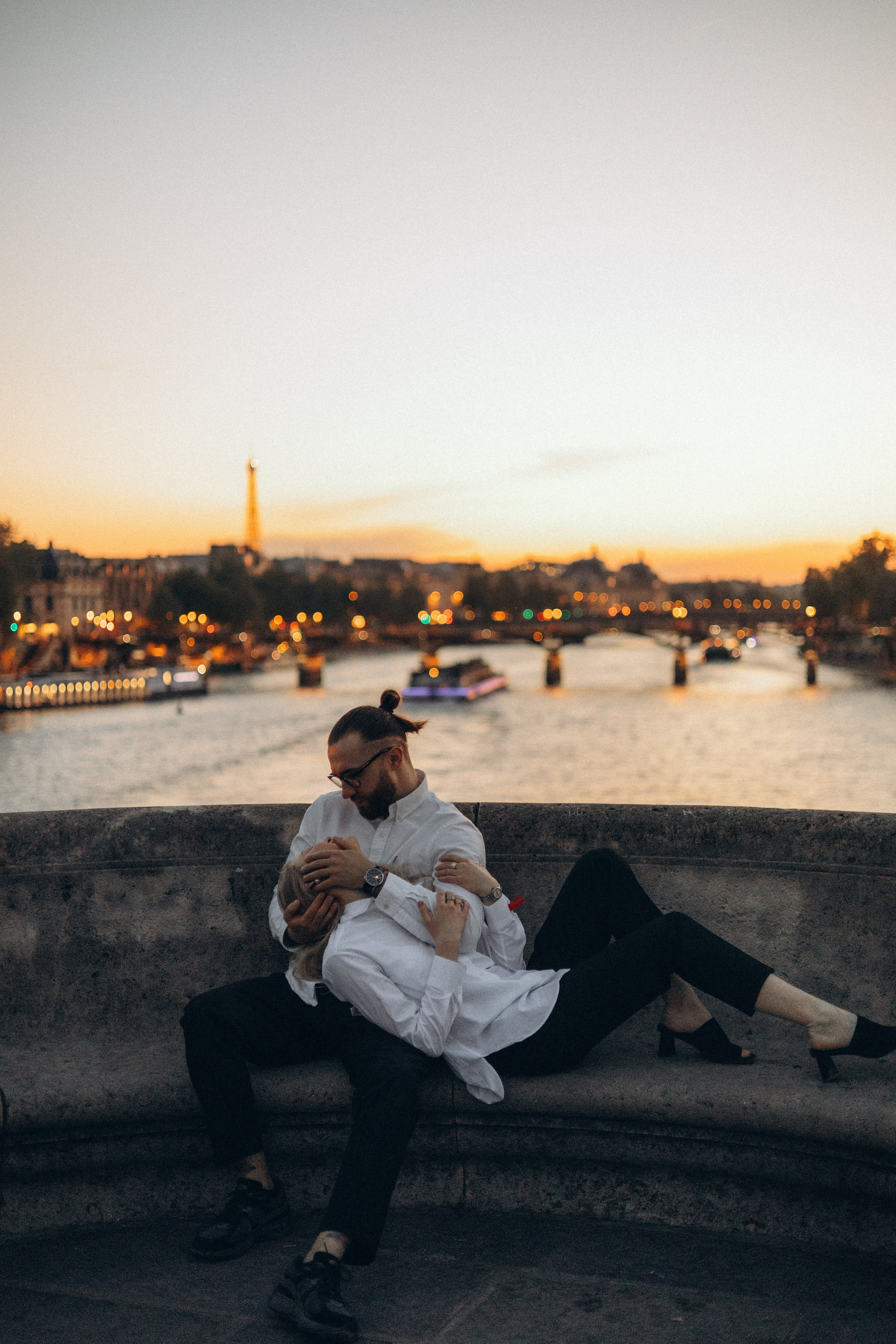 Cinematic couple photographer. Photographer in Paris