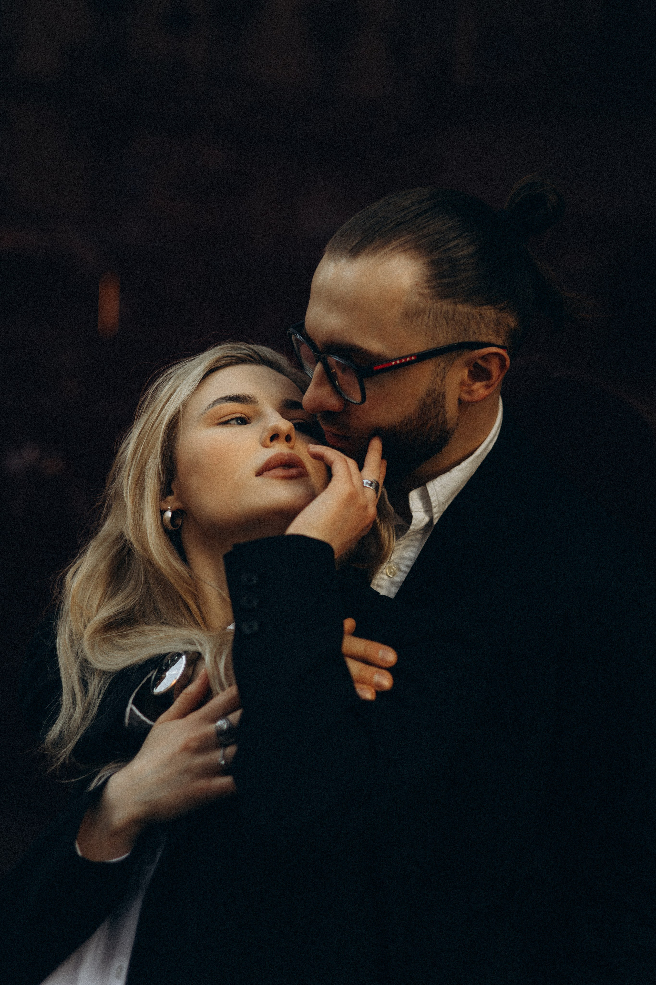 Cinematic couple photographer. Photographer in Paris