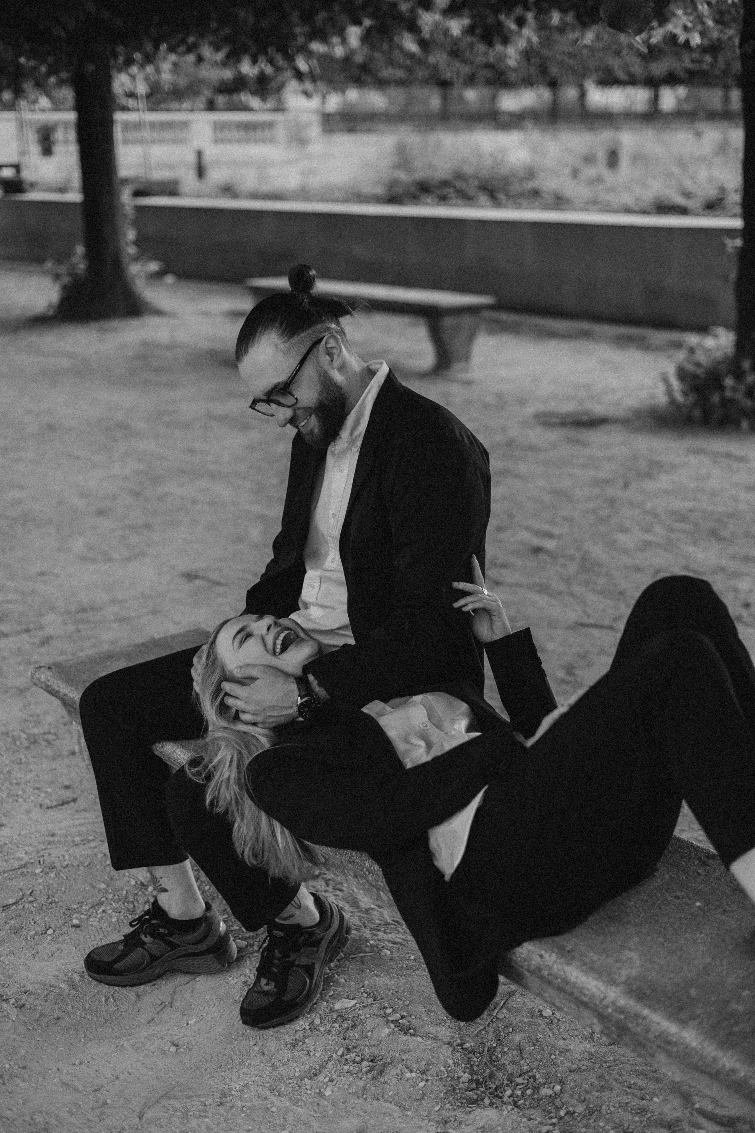 Cinematic couple photographer. Photographer in Paris