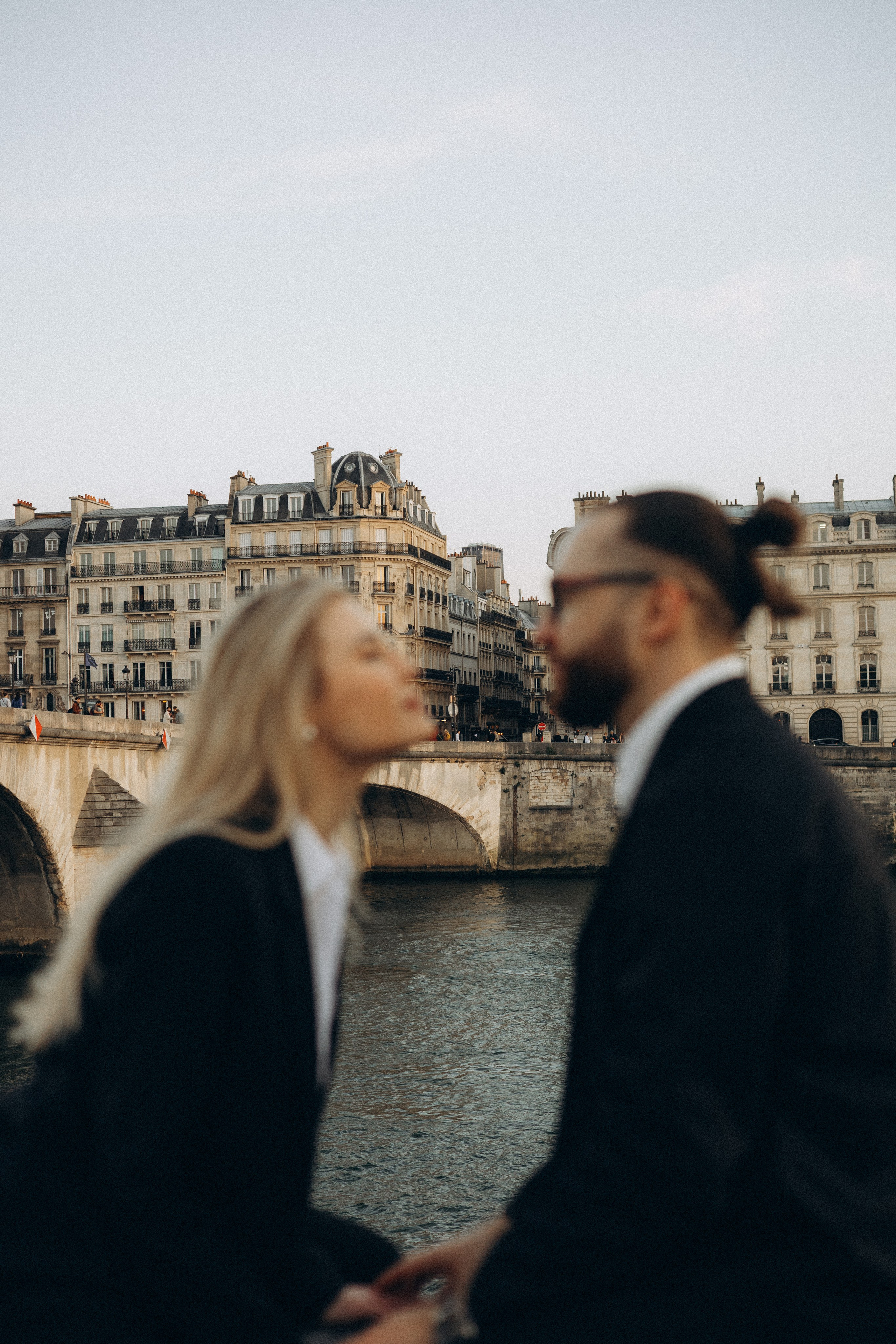 Cinematic couple photographer. Photographer in Paris