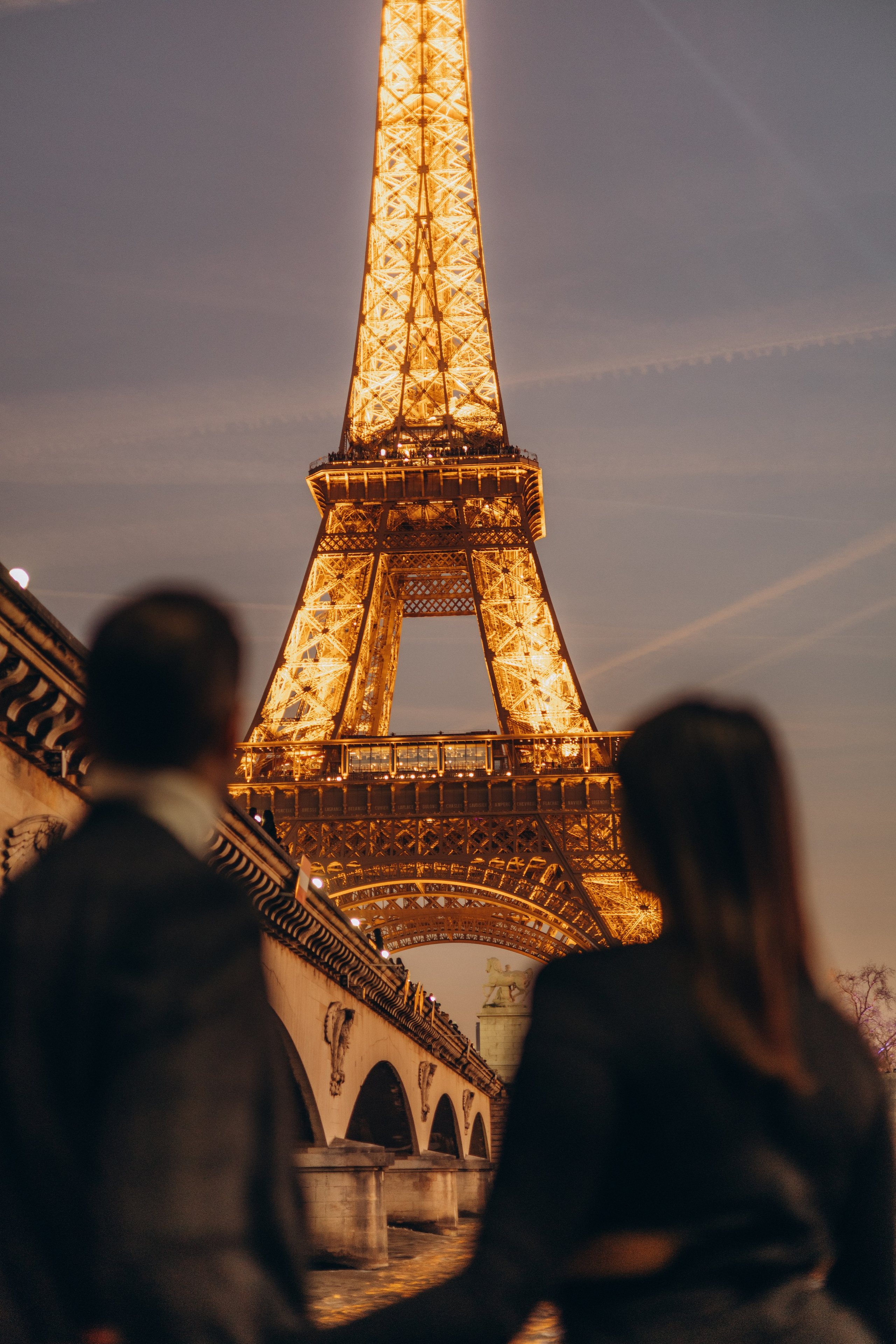 Night photoshoot Paris. Photographer in Paris