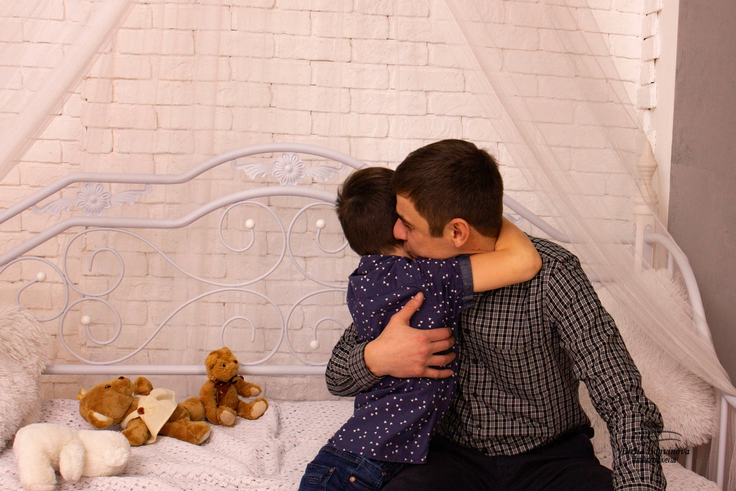 Сімейна новорічна фотосесія м. Київ. Дитячий та сімейний фотограф Олена Логвінова