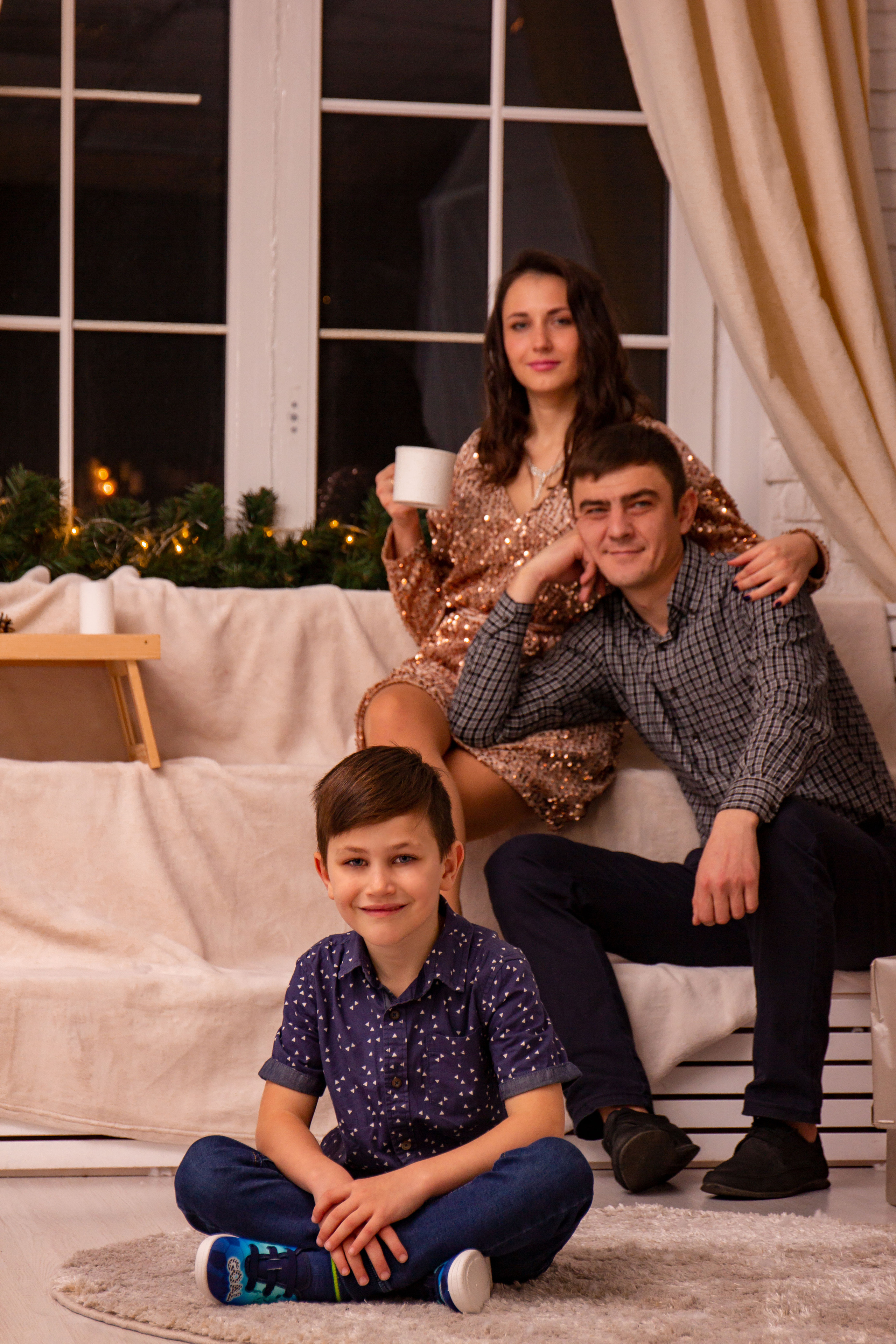 Сімейна новорічна фотосесія м. Київ. Дитячий та сімейний фотограф Олена Логвінова