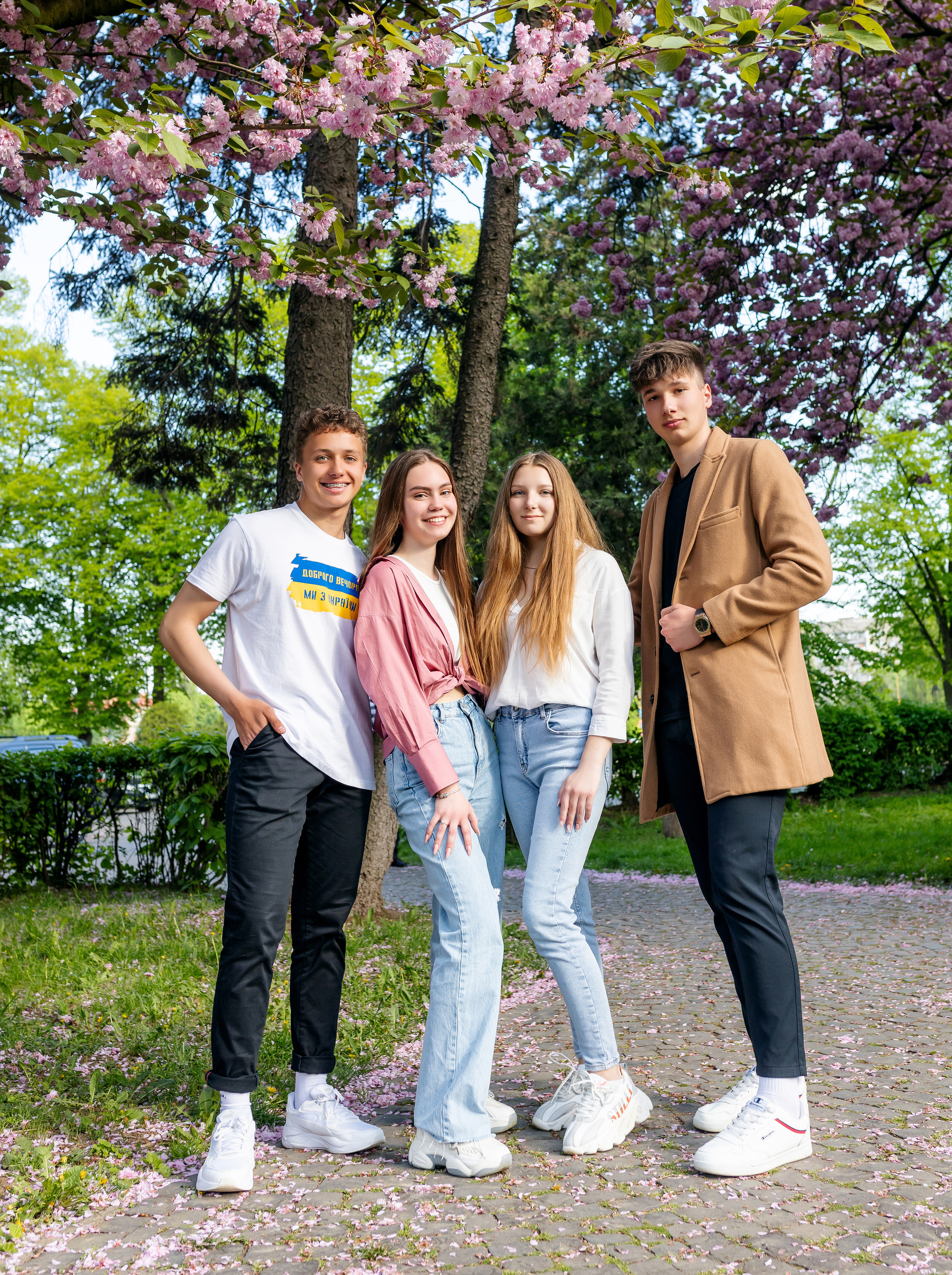 Цвітіння магнолії/сакури. Фотограф в Ужгороді та Закарпатті Лілія Маланяк