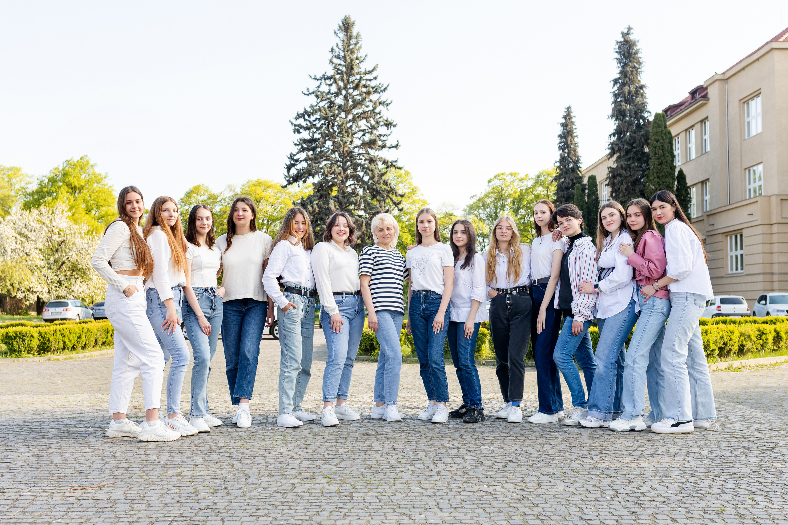 ОДА та скверики. Фотограф в Ужгороді та Закарпатті Лілія Маланяк