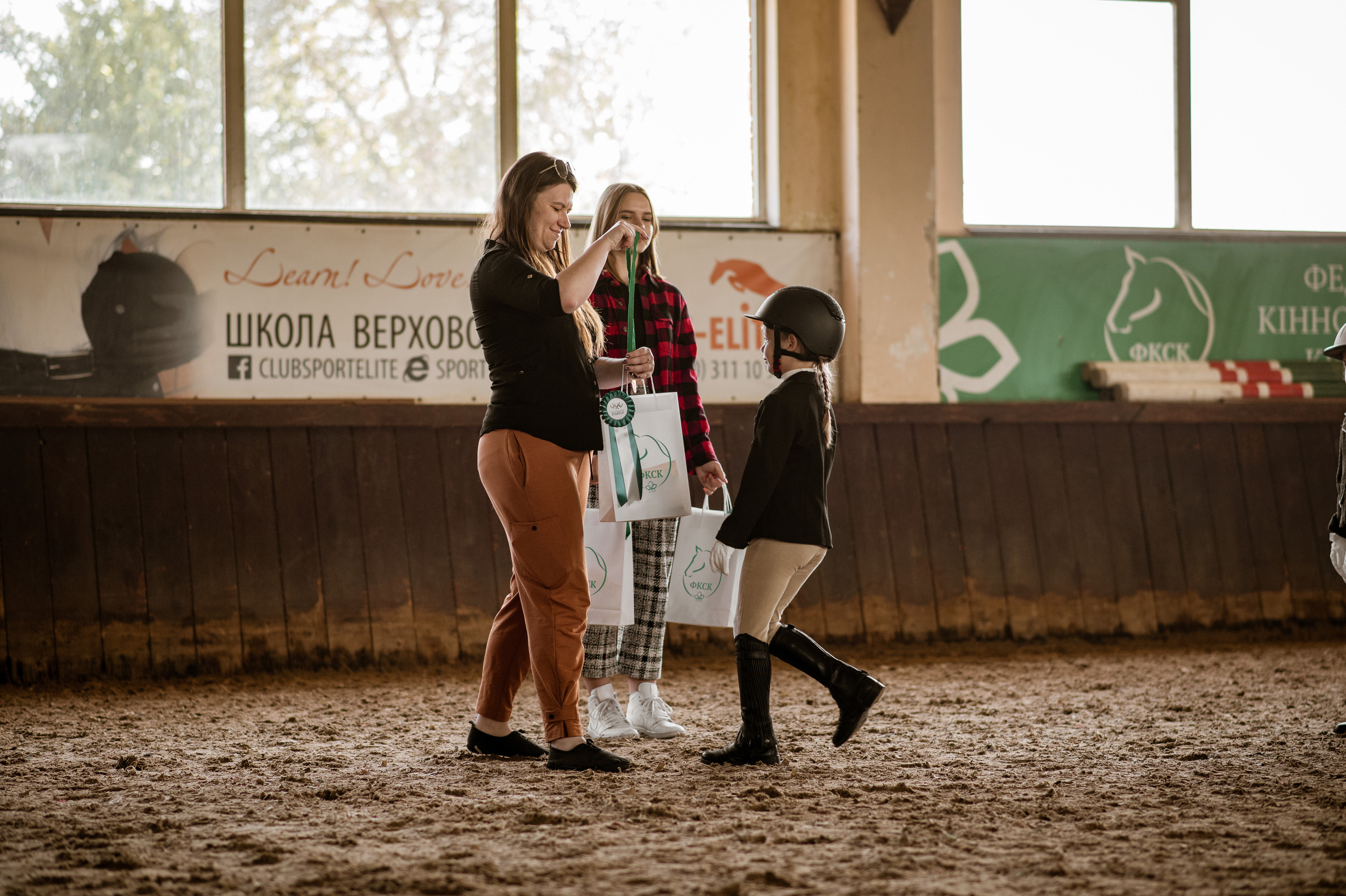 Кінний спорт. Дитячий та сімейний фотограф м.Бровари