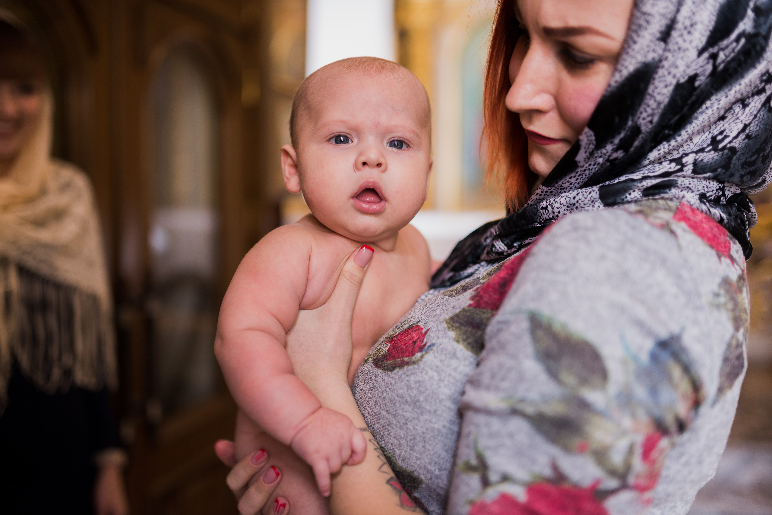 Праздничные фотографии с крещения ребенка