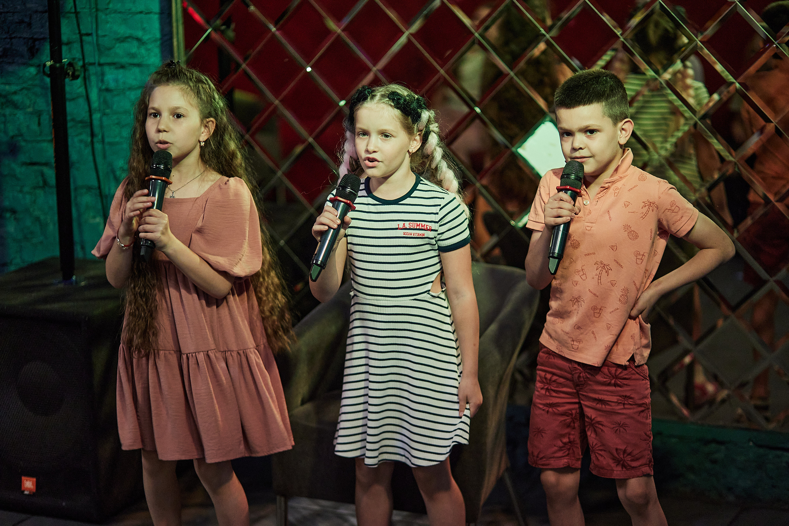 Эмоции детей на празднике в Днепре