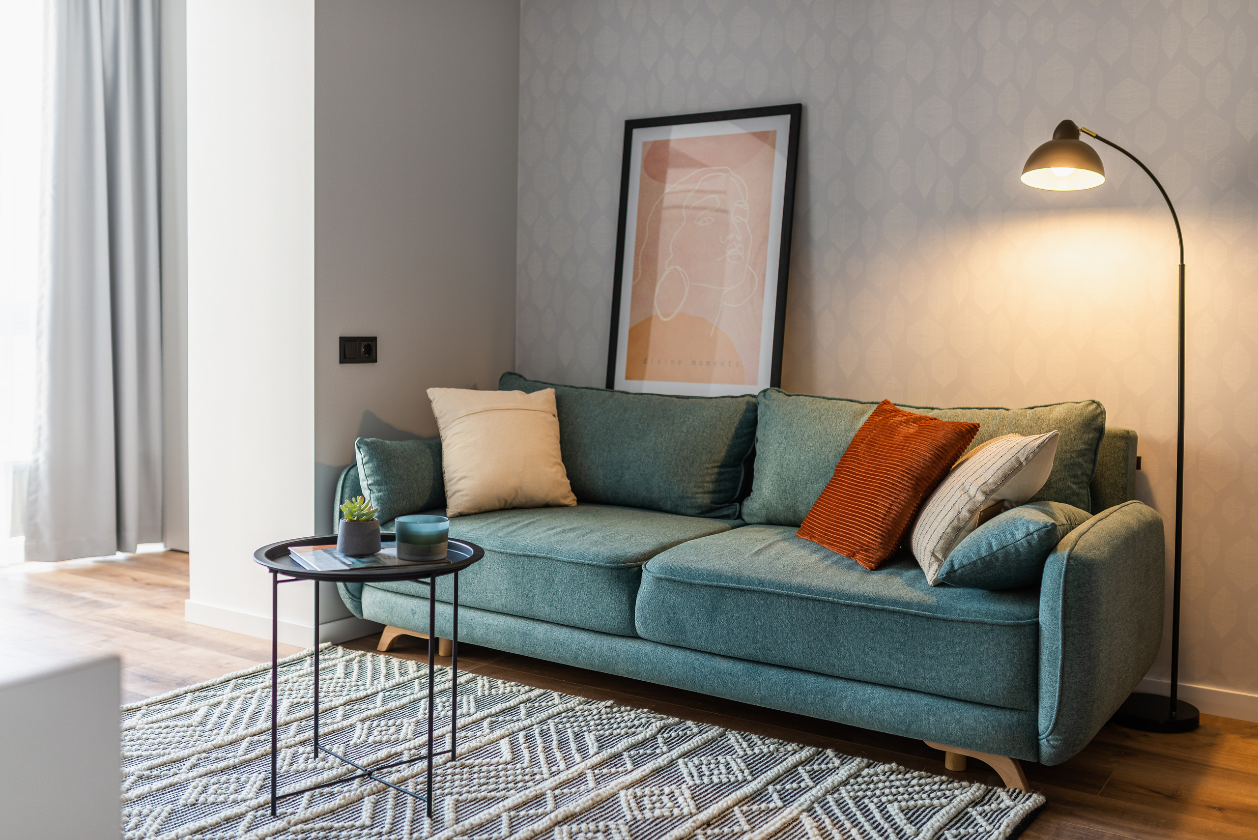 Спальня в стиле бохо — мягкие текстуры и растения, интерьер в Днепре.