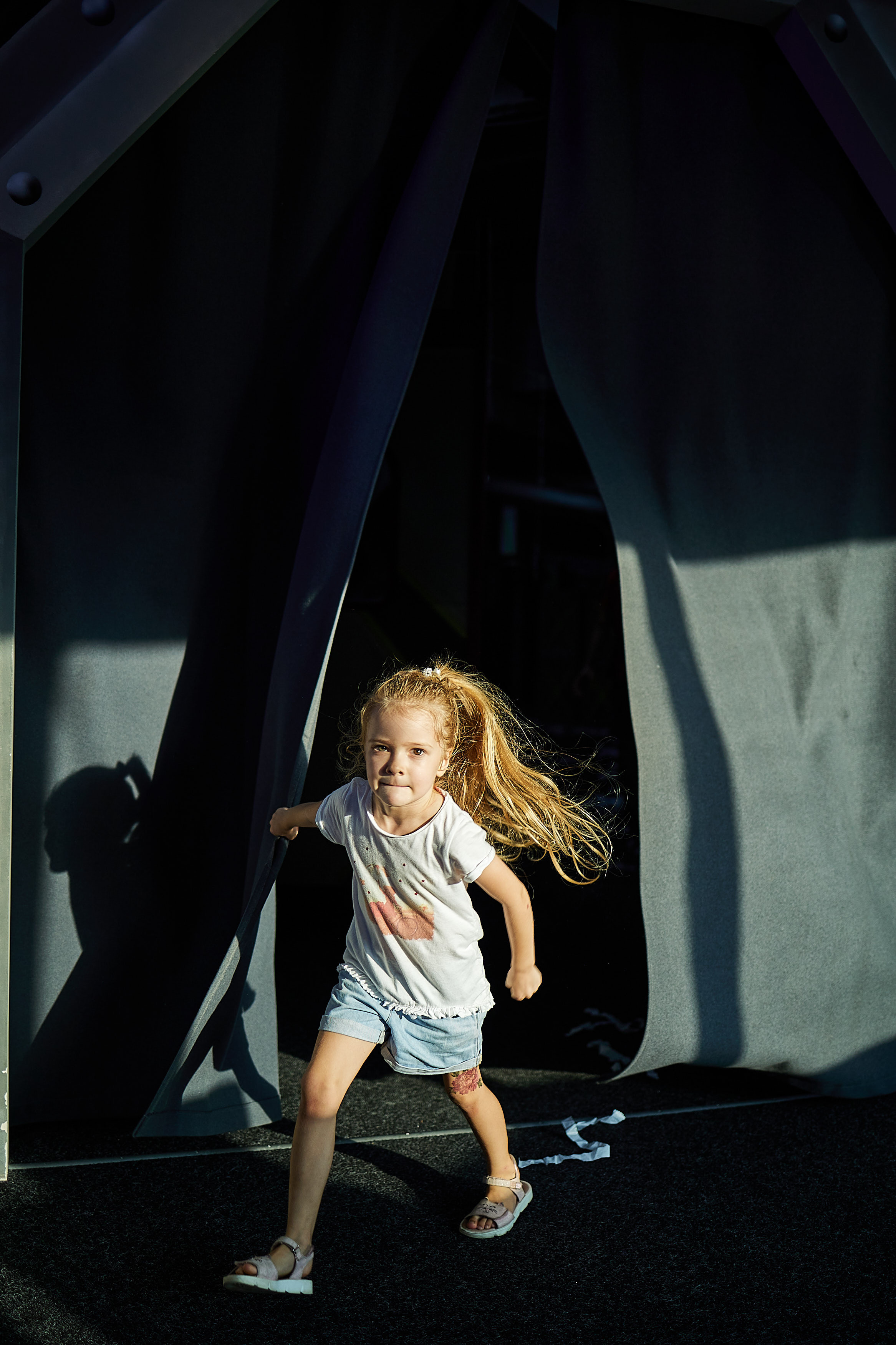 Счастливые дети на дне рождения в Днепре