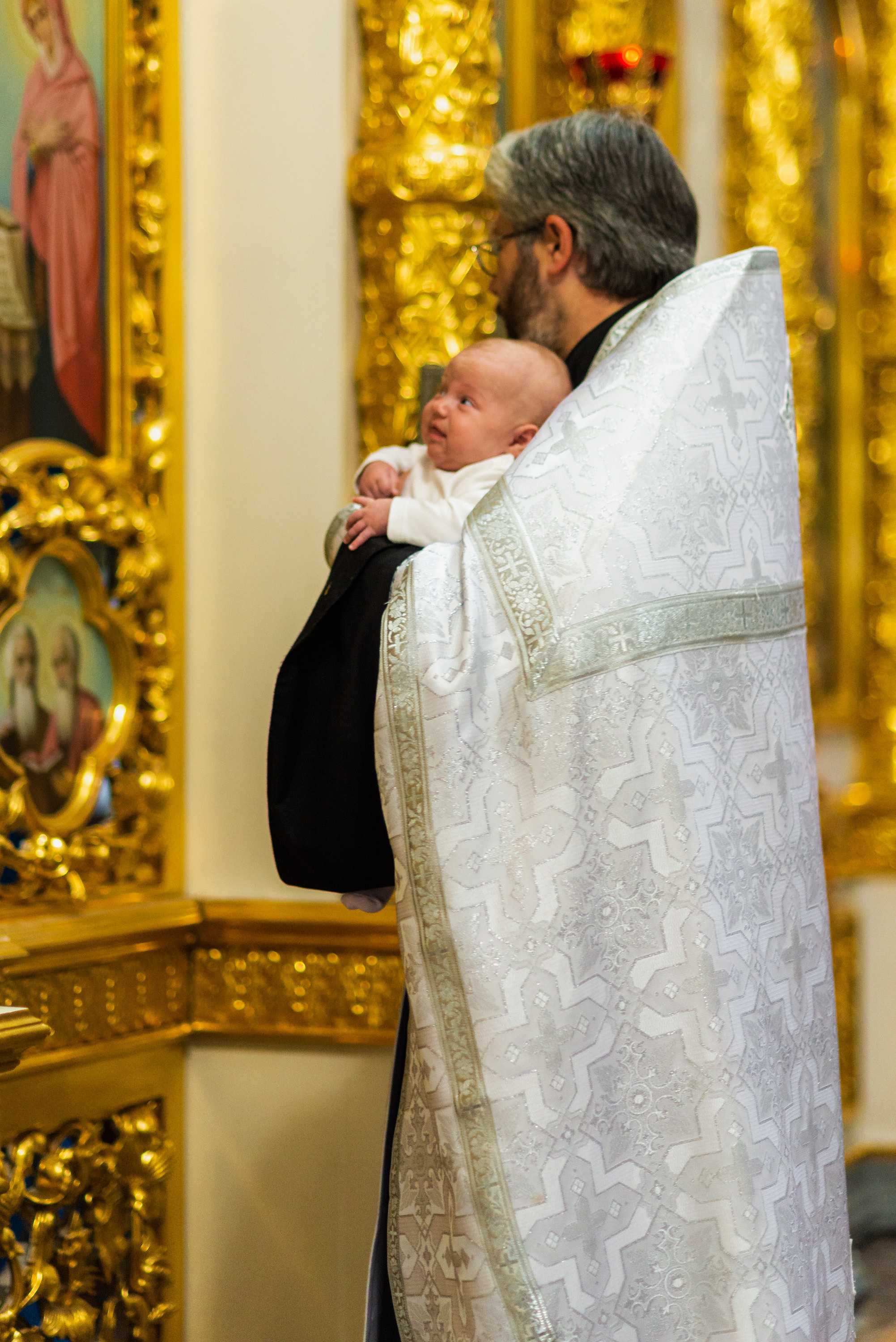 Фотографии с крещения для семейного архива