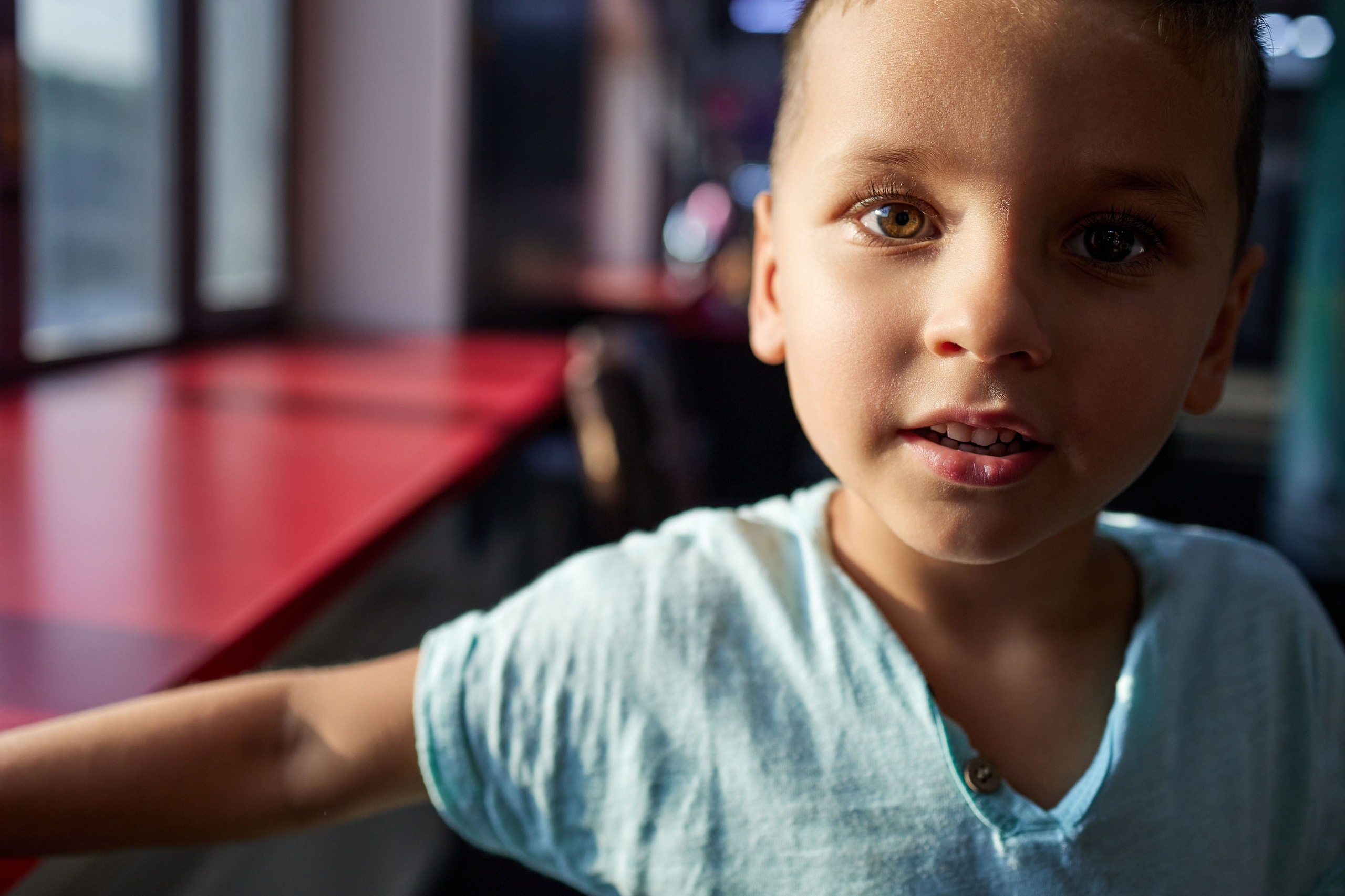 Семейные моменты на детском дне рождения в Днепре