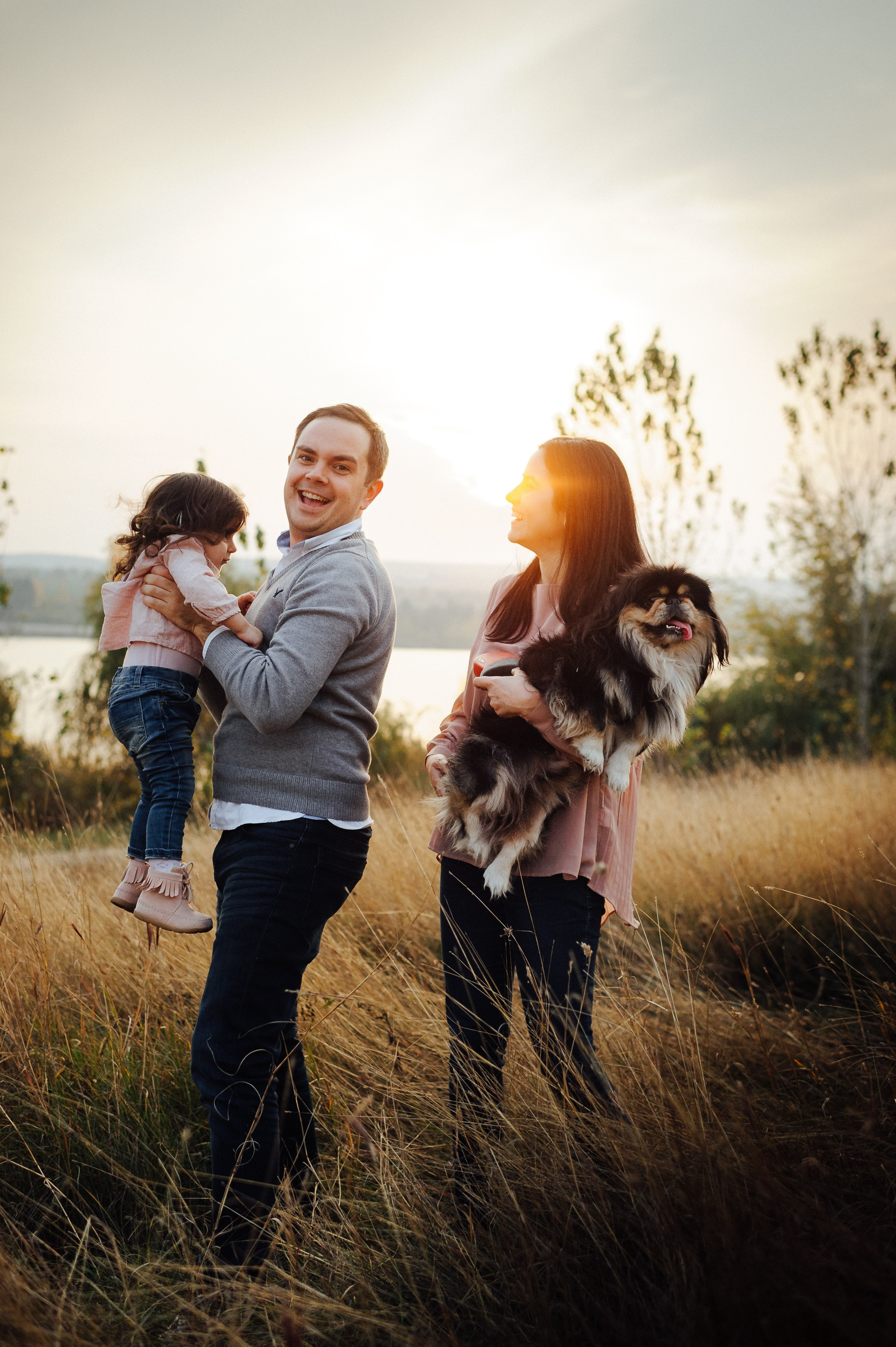 Fam. Lupusor. Fotograf de nunta Ion Cobzac