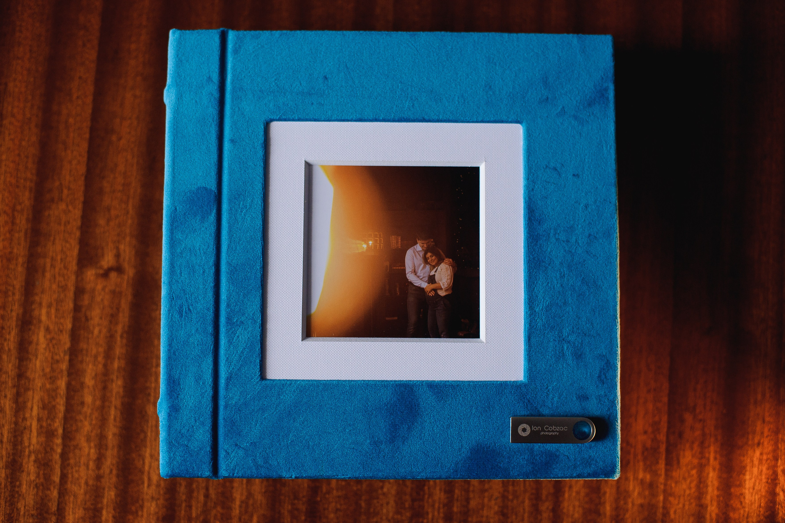 Album de nunta. Fotograf de nunta Ion Cobzac