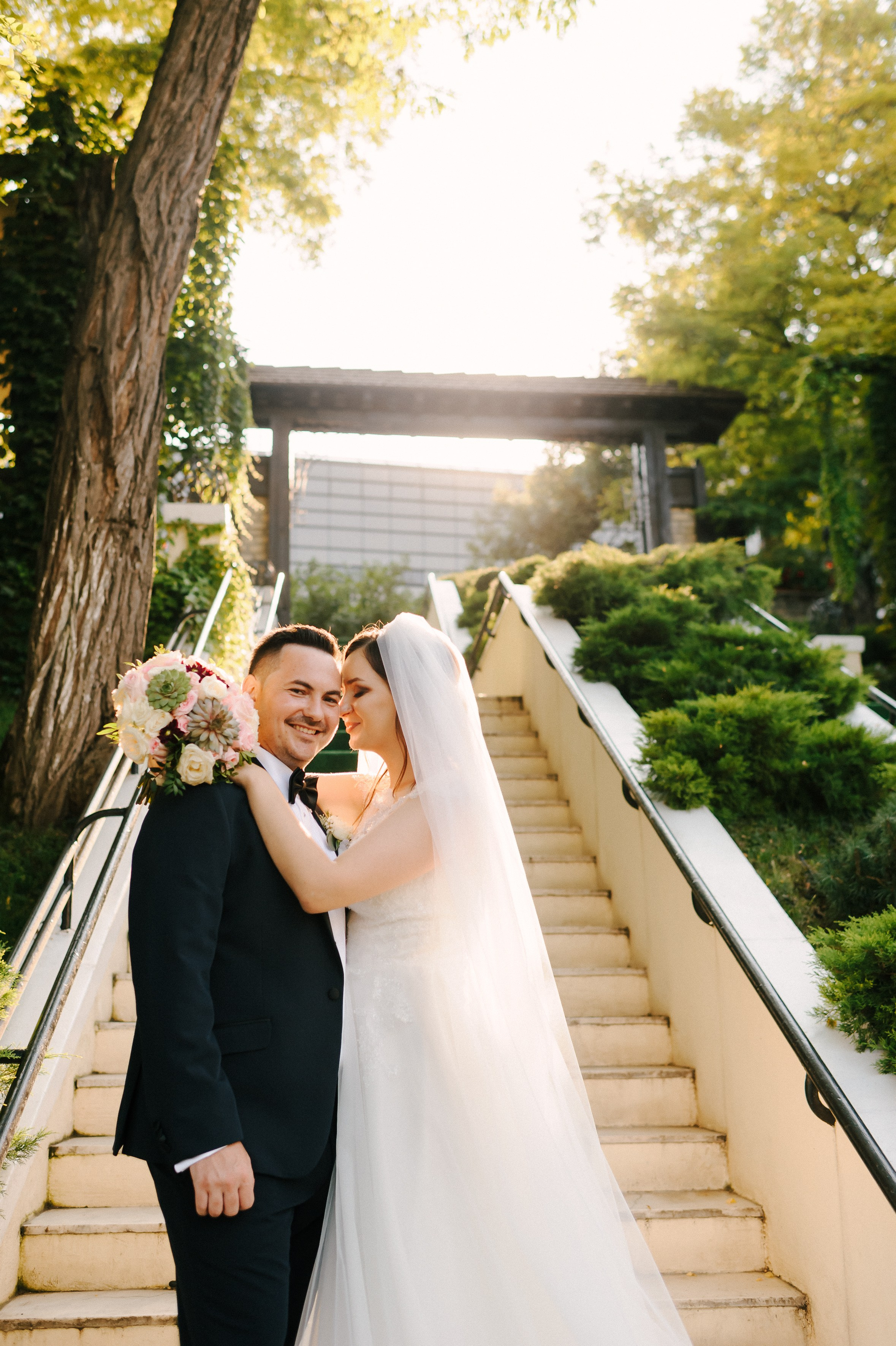 Alin & Mara (Iasi). Fotograf de nunta Ion Cobzac