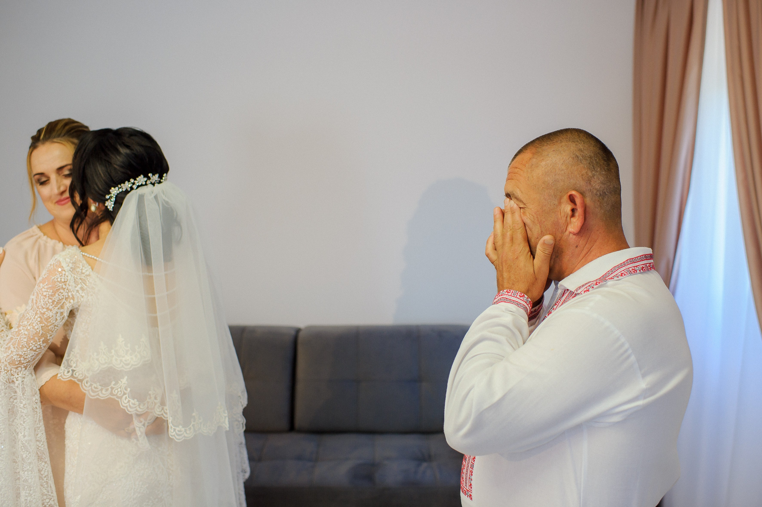 Ovidiu & Mgdalena (Suceava). Fotograf de nunta Ion Cobzac