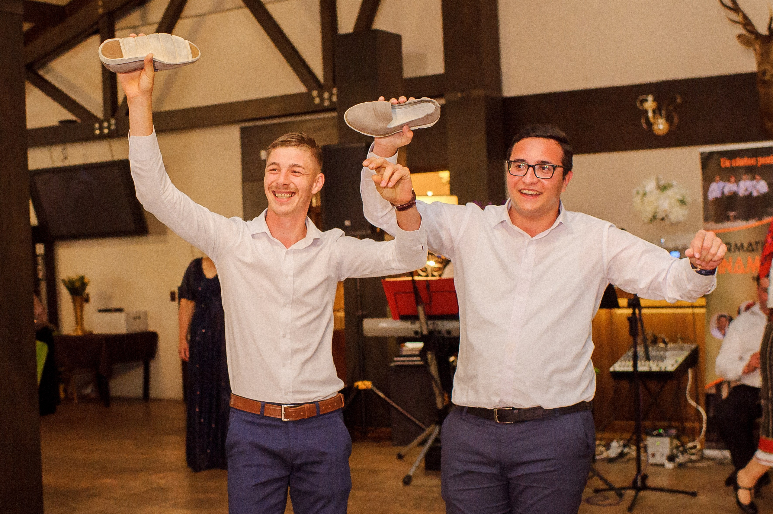 Ovidiu & Mgdalena (Suceava). Fotograf de nunta Ion Cobzac