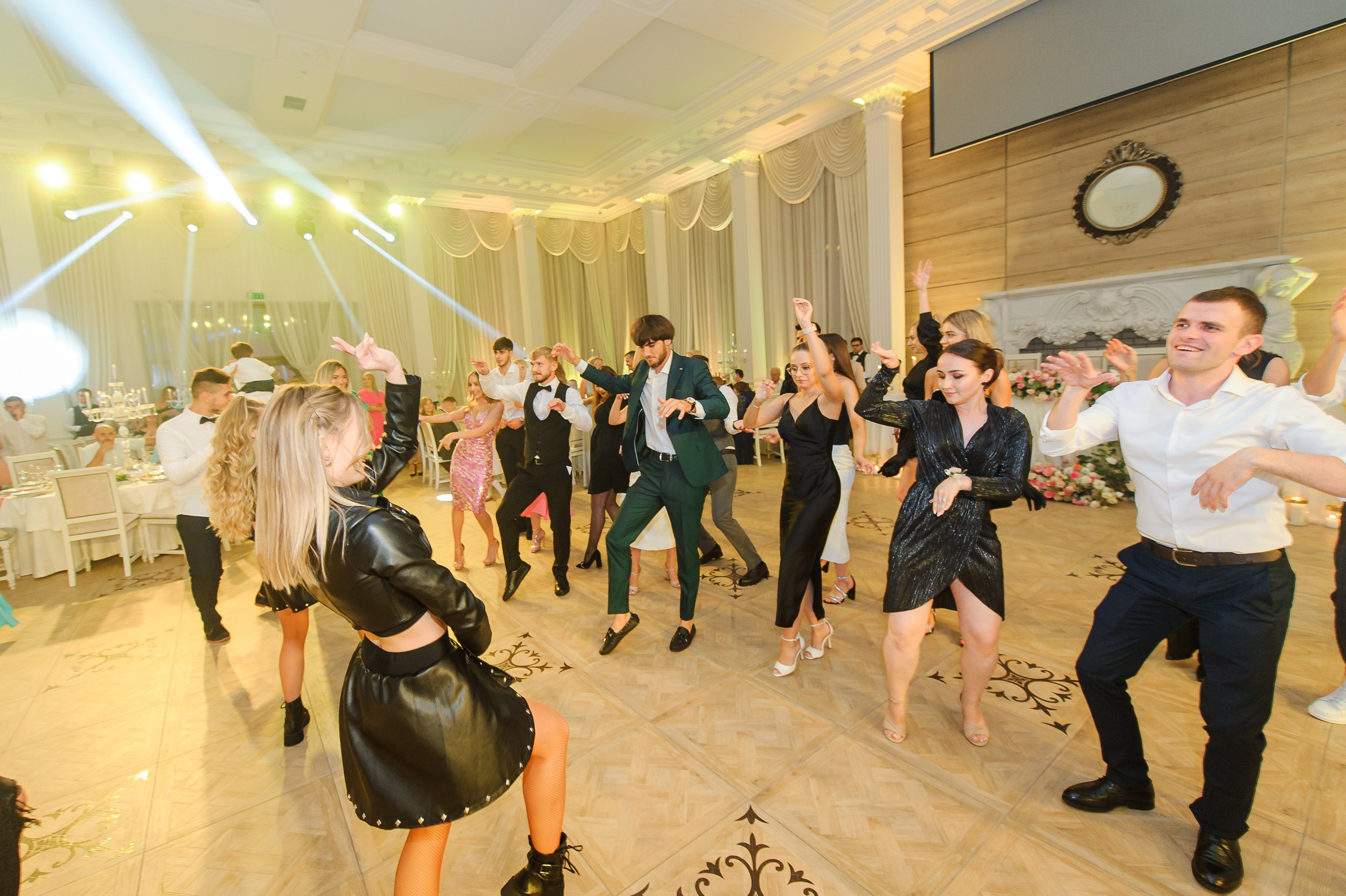 Marin & Doina. Fotograf de nunta Ion Cobzac