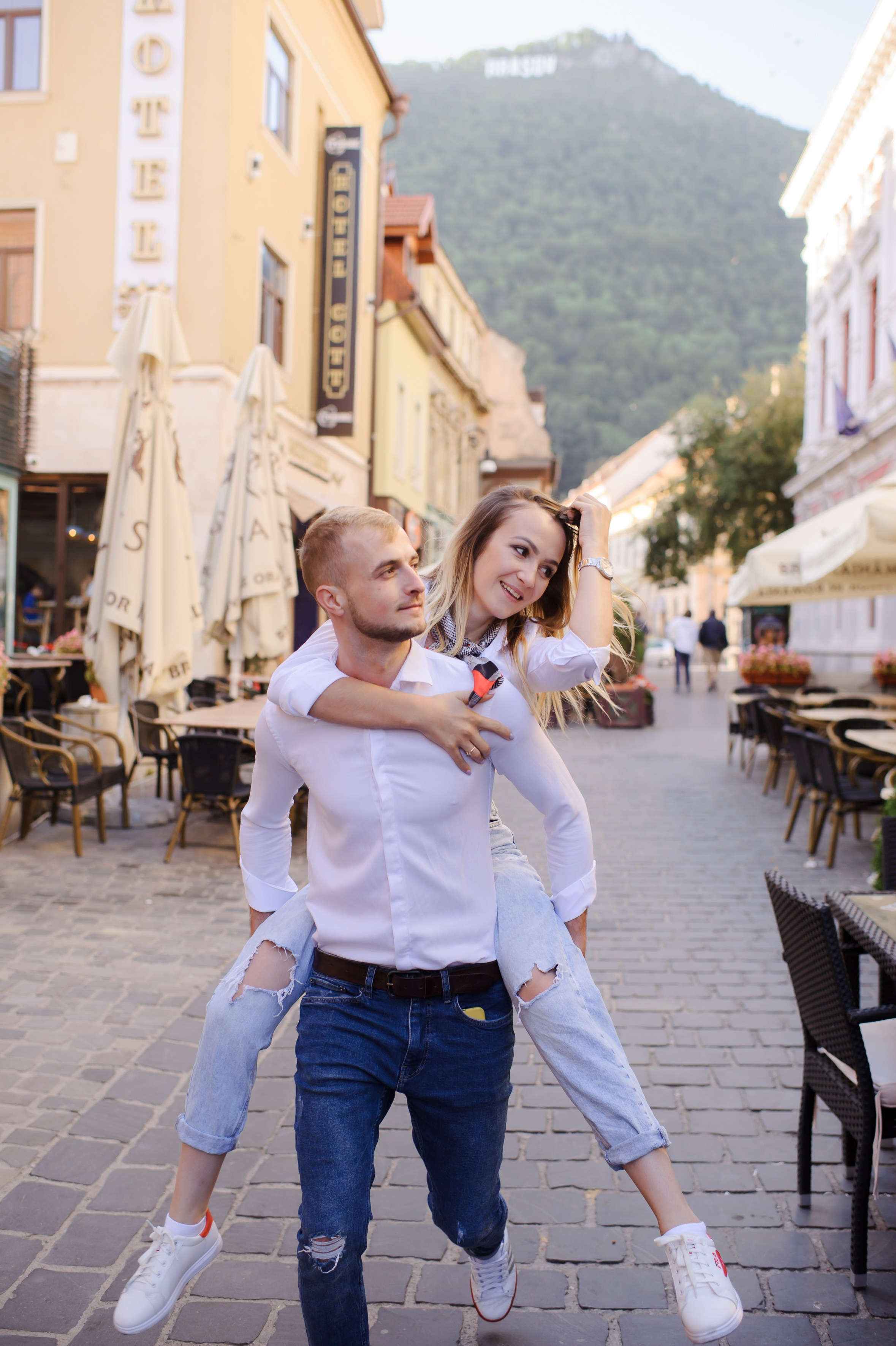 Pavel & Ana (Brasov). Fotograf de nunta Ion Cobzac