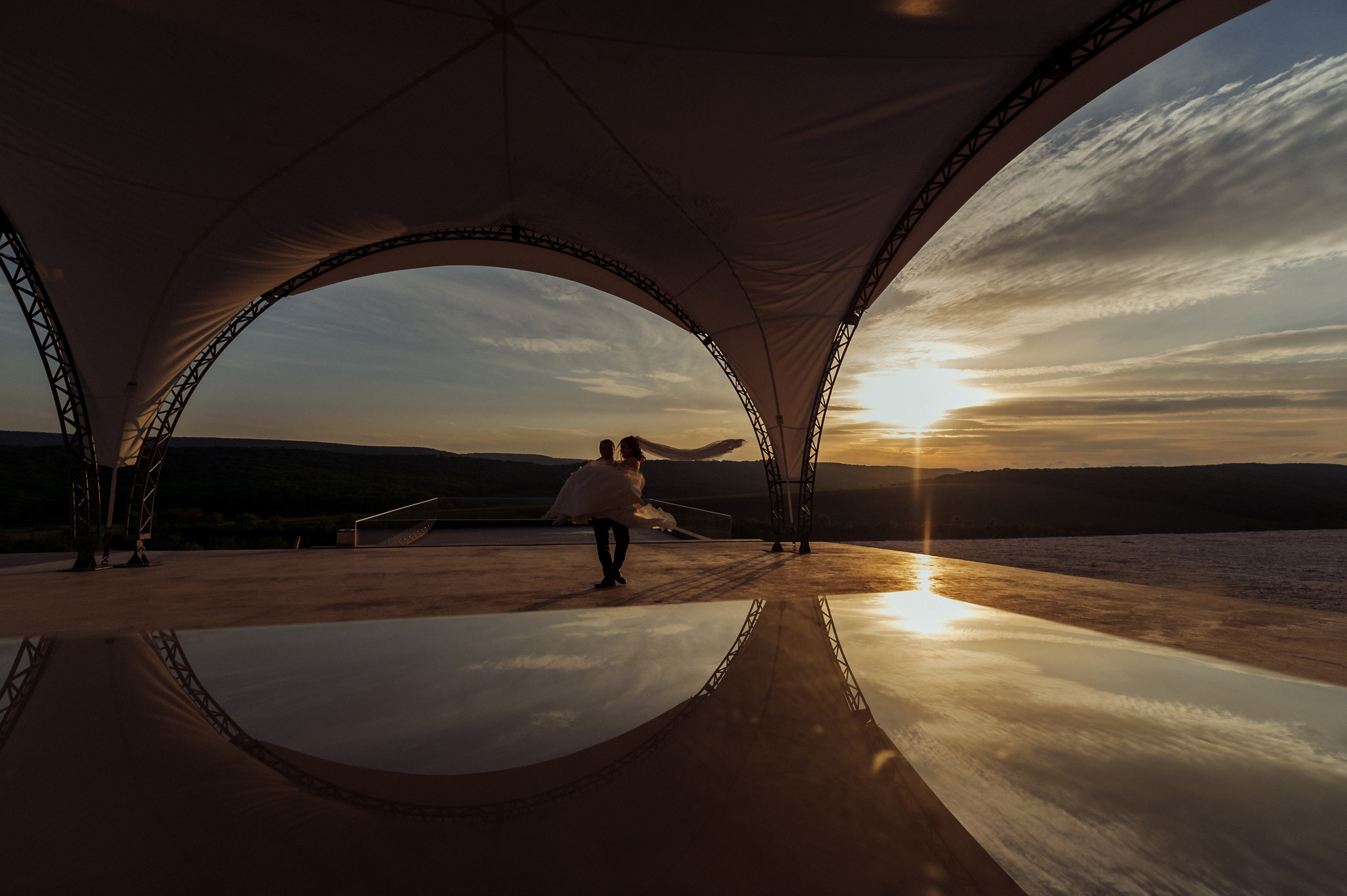 Victor & Lina. Fotograf de nunta Ion Cobzac