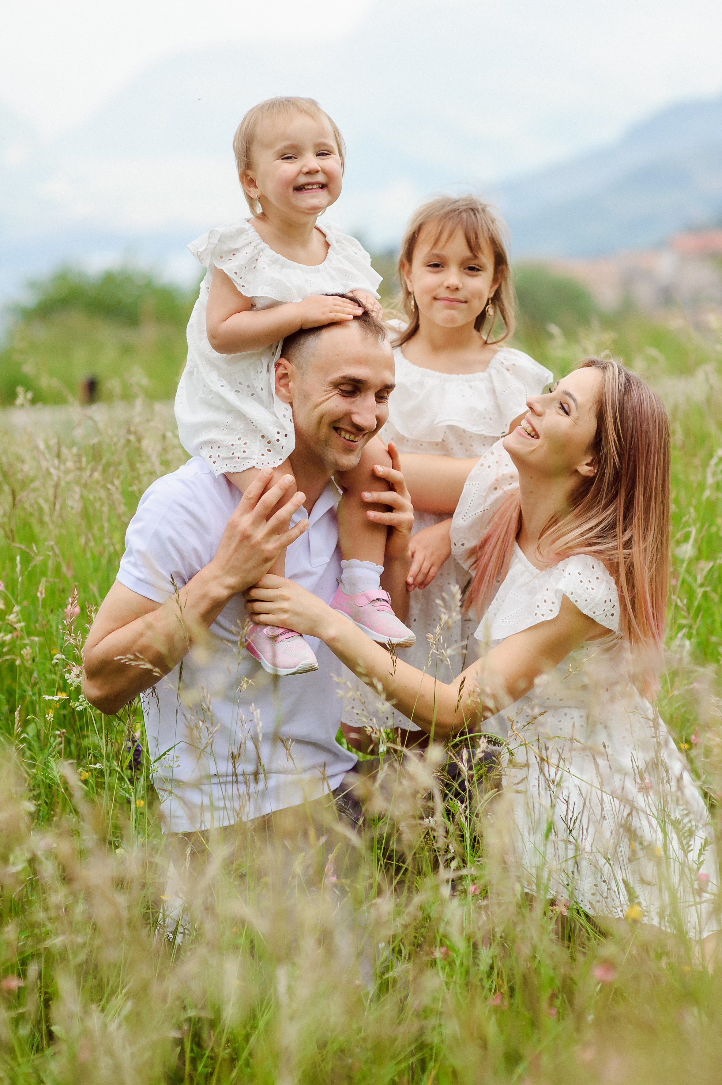 Fam. Miron (Trento). Fotograf de nunta Ion Cobzac