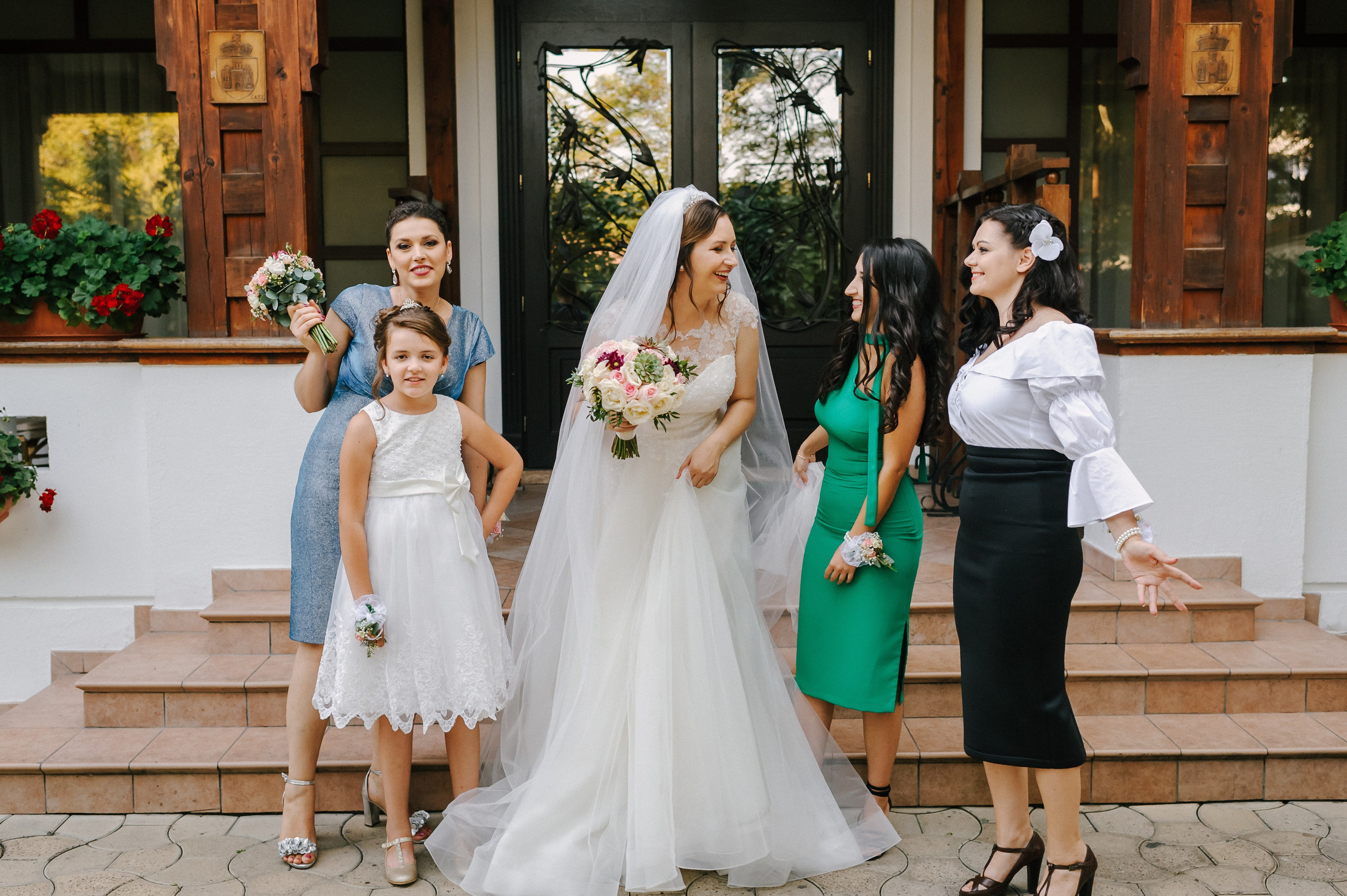 Alin & Mara (Iasi). Fotograf de nunta Ion Cobzac