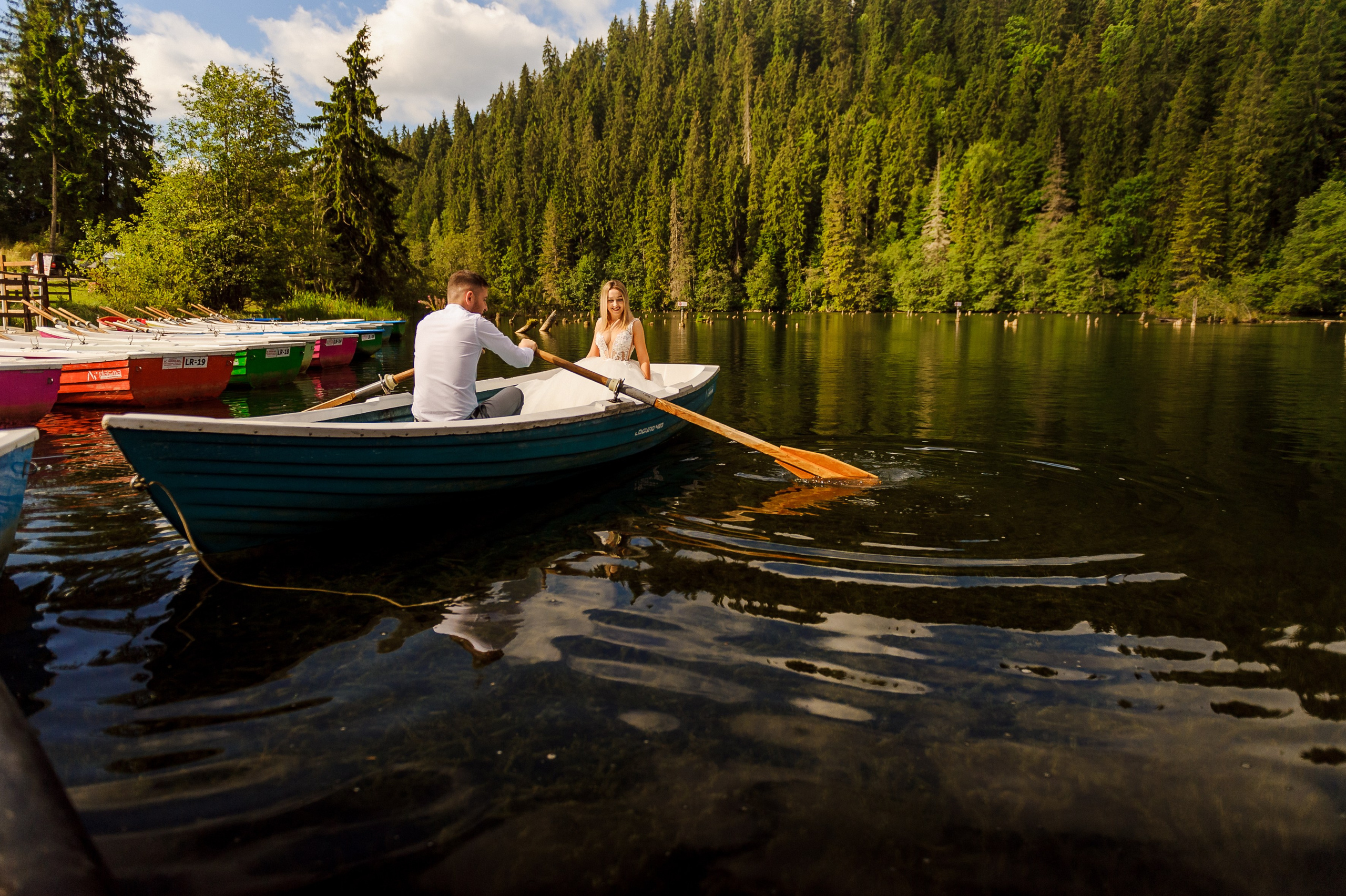 lacul rosu romania ion cobzac mire mireasa
