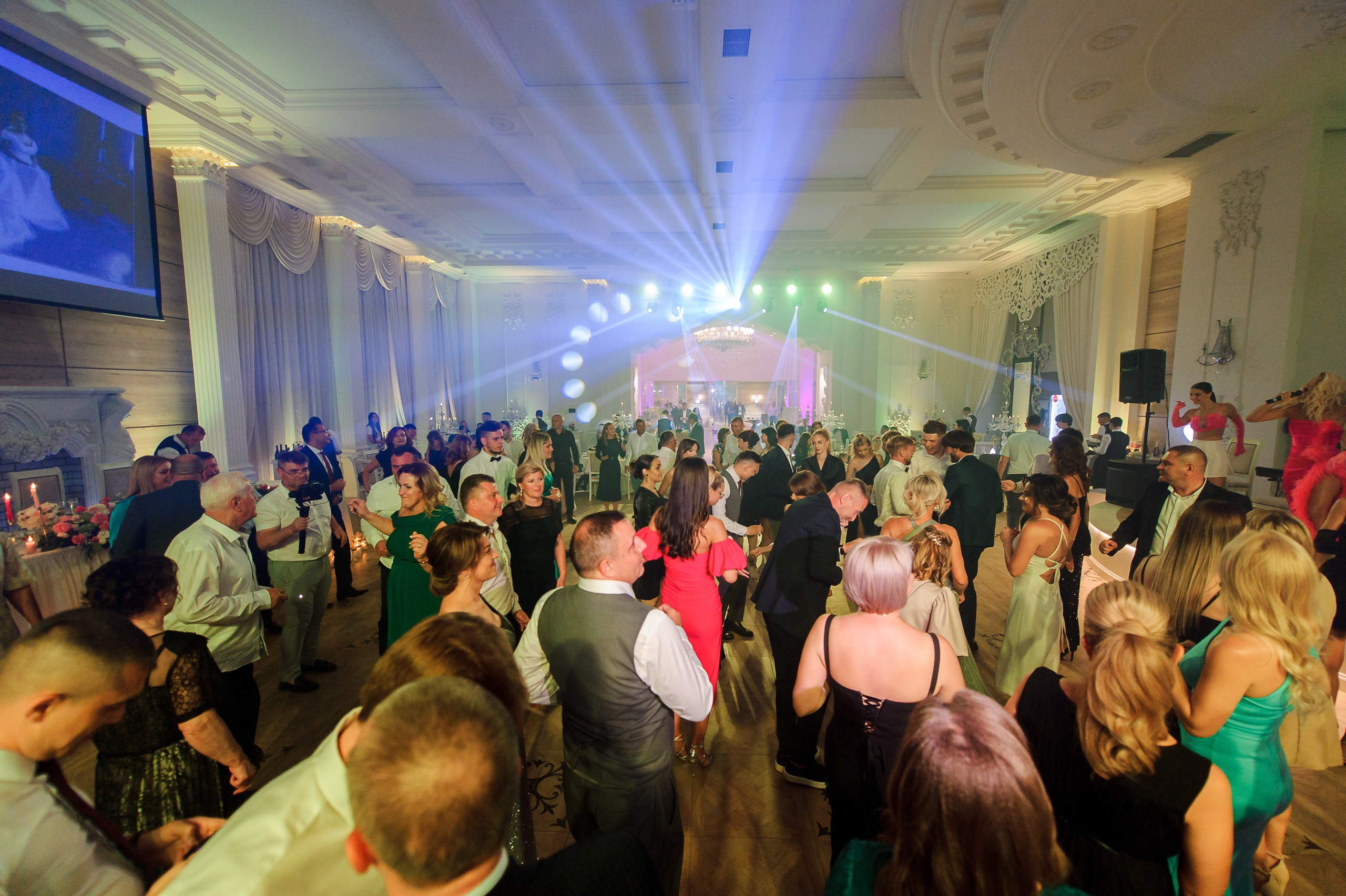 Marin & Doina. Fotograf de nunta Ion Cobzac