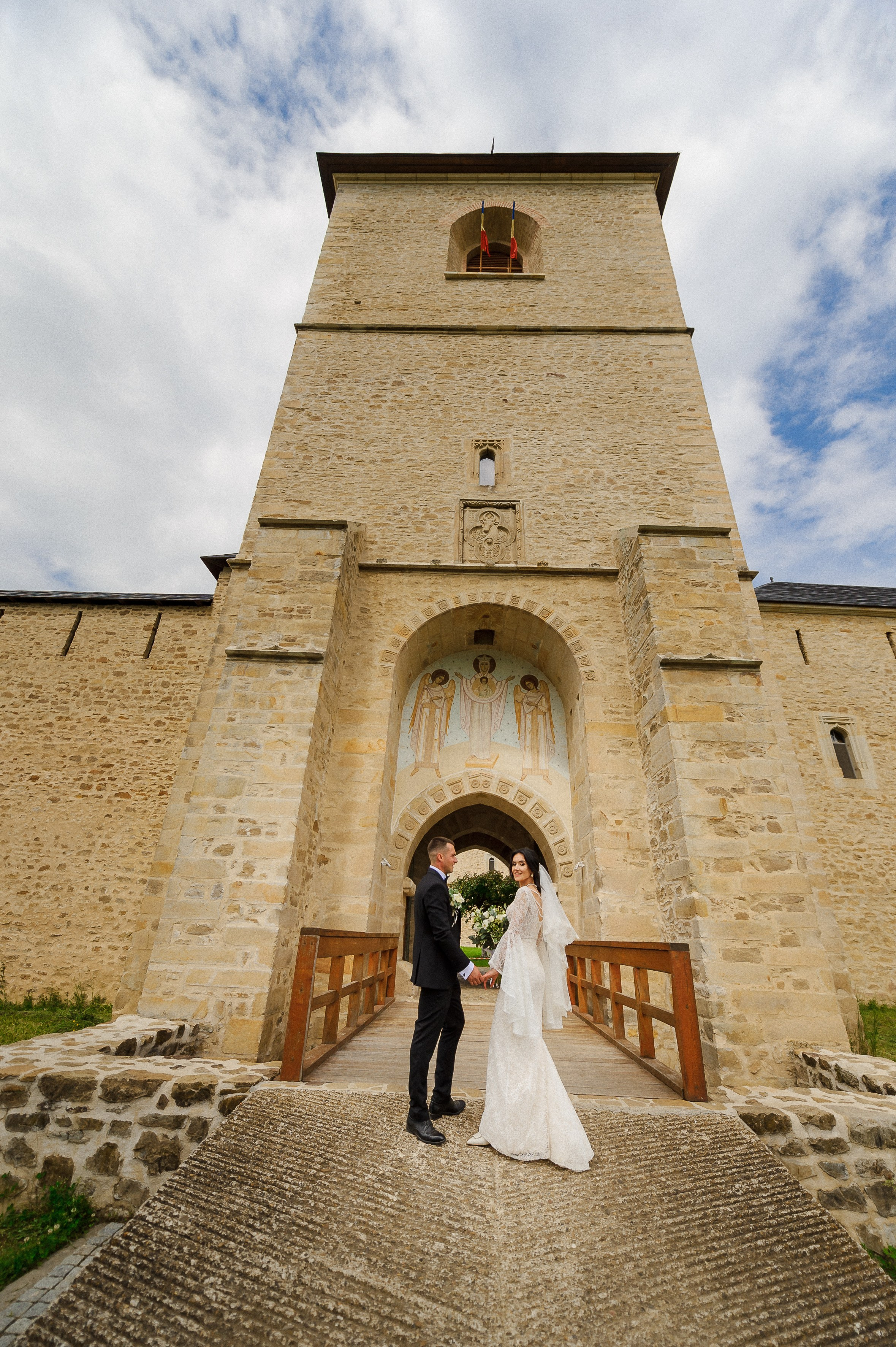 Ovidiu & Mgdalena (Suceava). Fotograf de nunta Ion Cobzac