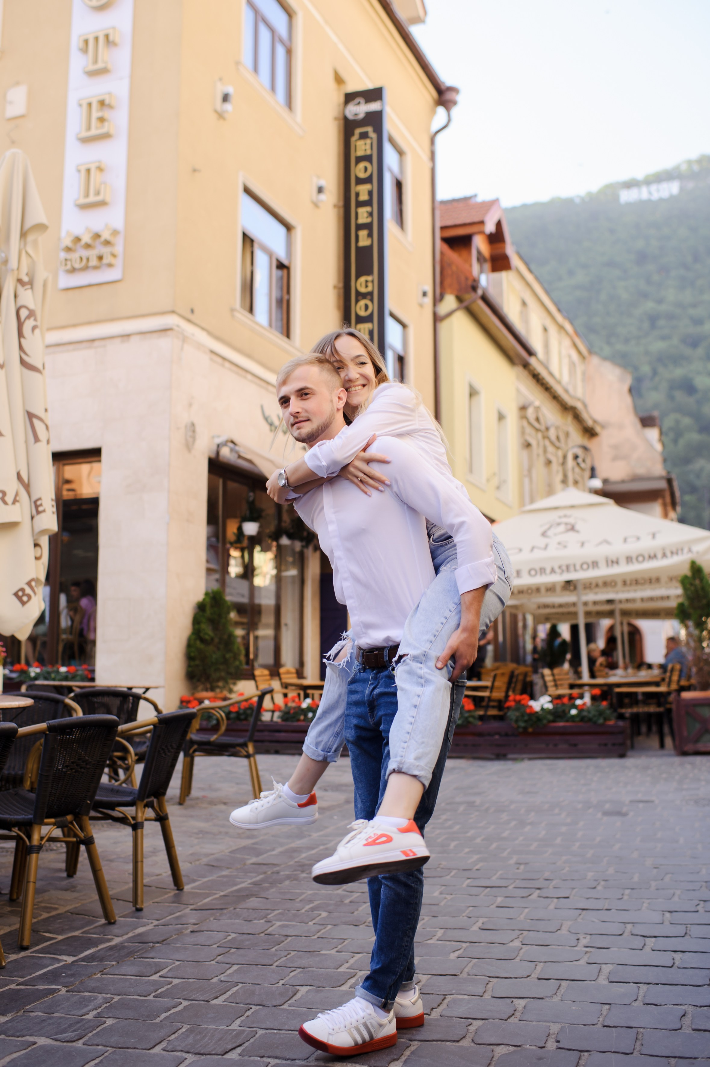 Pavel & Ana (Brasov). Fotograf de nunta Ion Cobzac