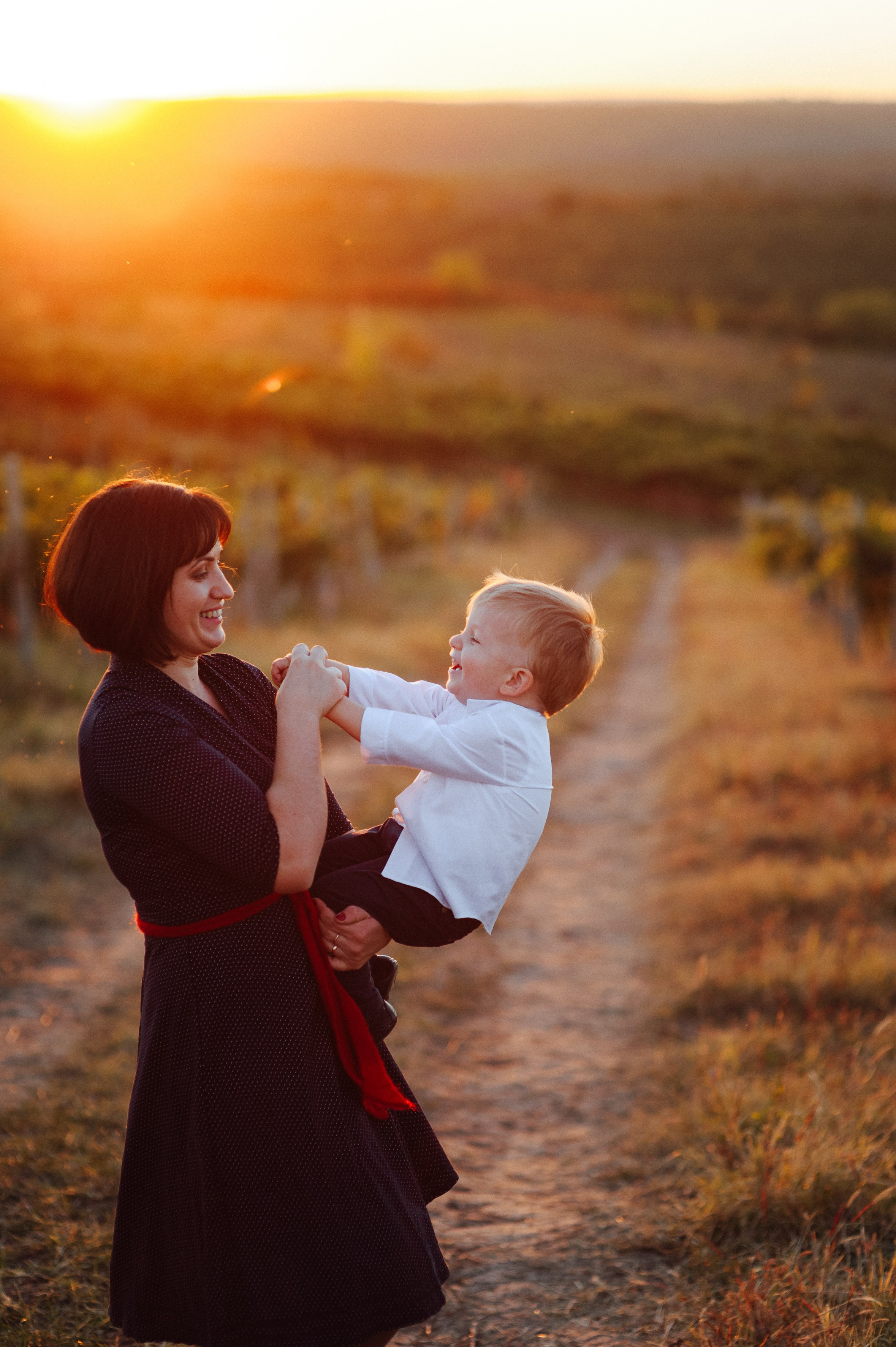Fam. Ropot. Fotograf de nunta Ion Cobzac