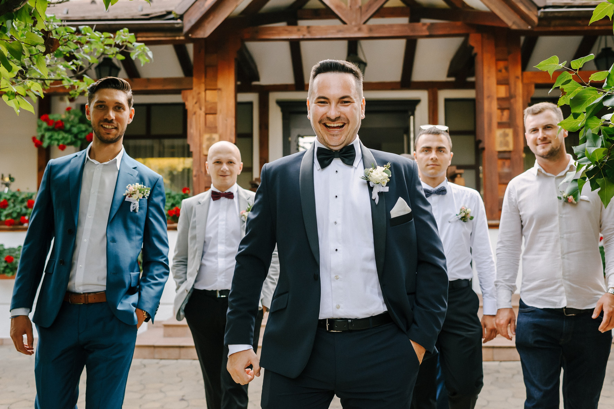 Alin & Mara (Iasi). Fotograf de nunta Ion Cobzac