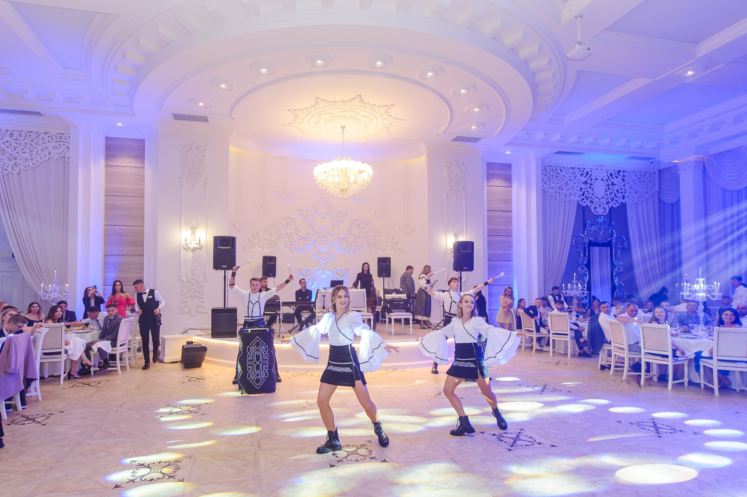 Marin & Doina. Fotograf de nunta Ion Cobzac