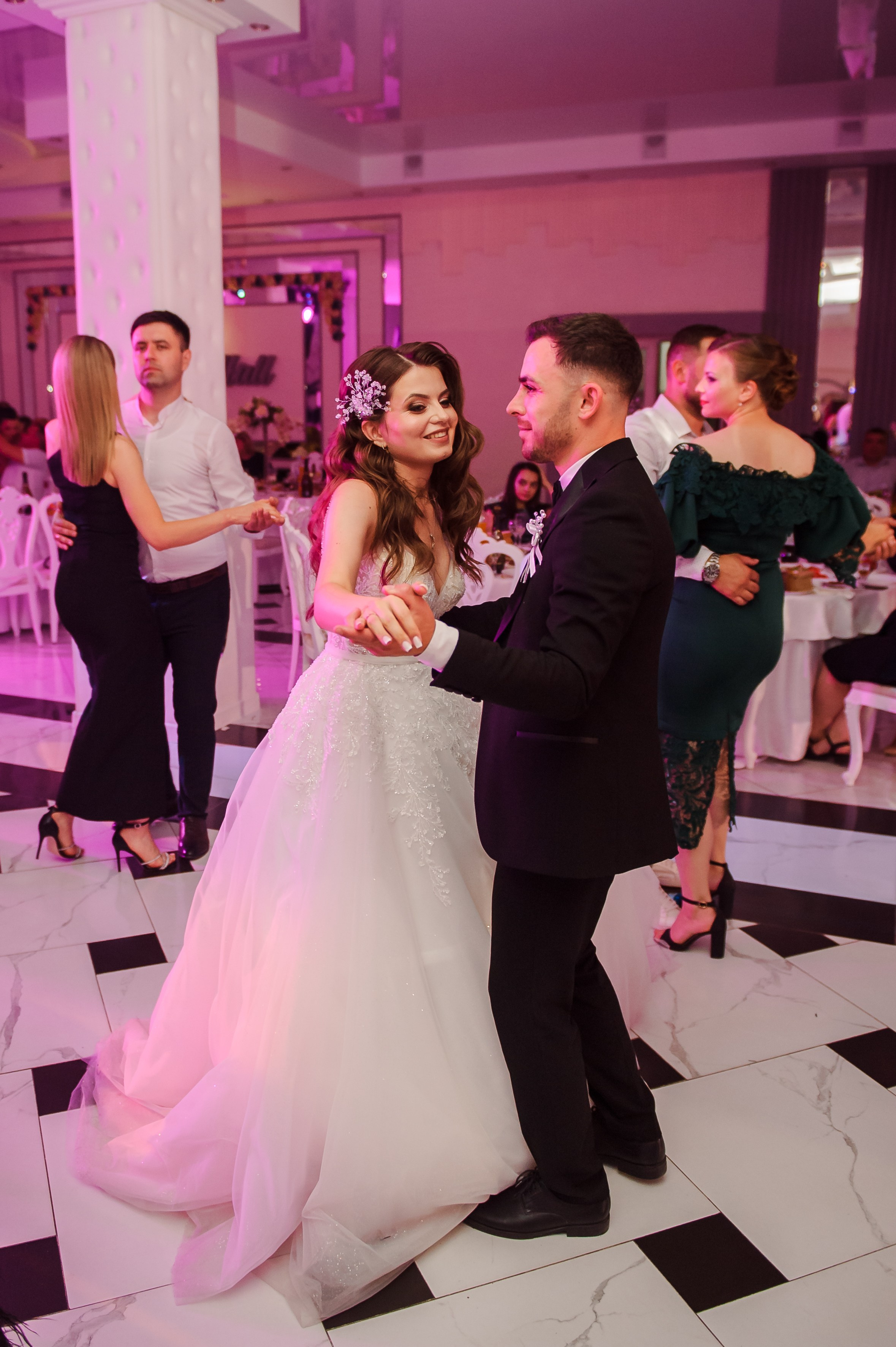 Ion & Cătălina. Fotograf de nunta Ion Cobzac