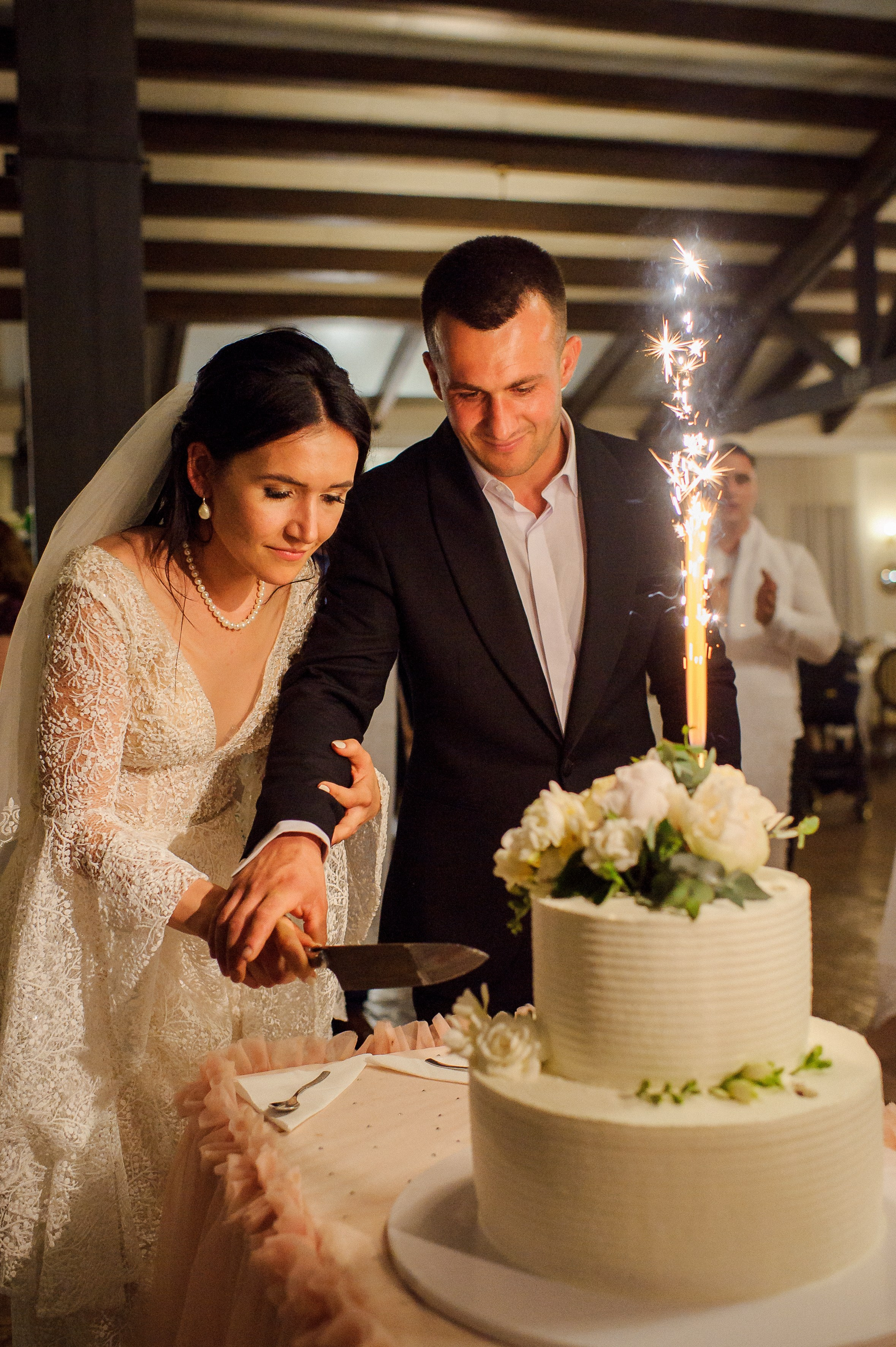 Ovidiu & Mgdalena (Suceava). Fotograf de nunta Ion Cobzac