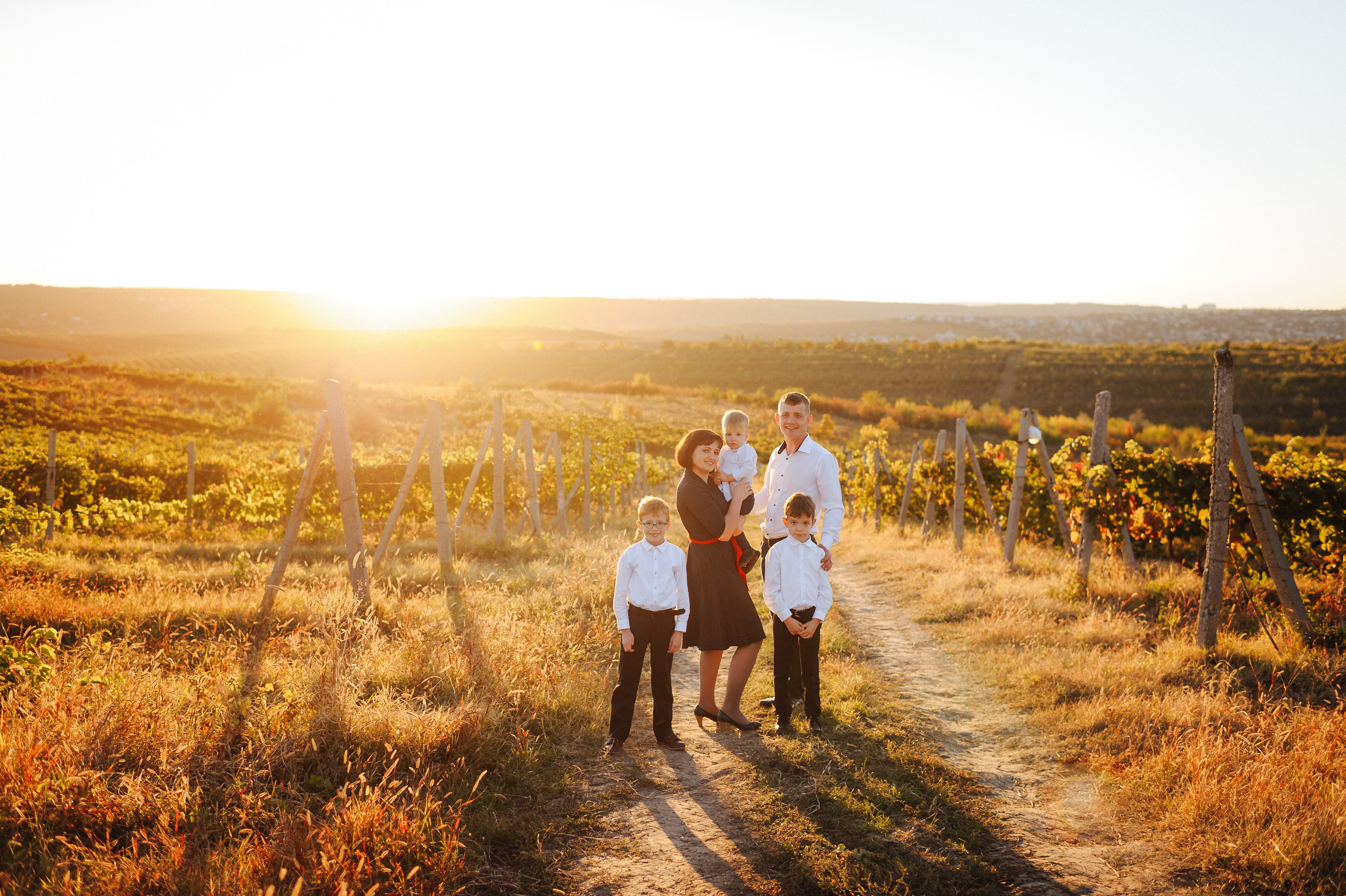 Fam. Ropot. Fotograf de nunta Ion Cobzac